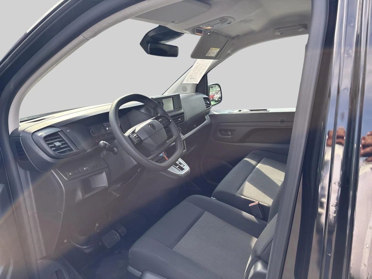 Peugeot-Expert-image-7