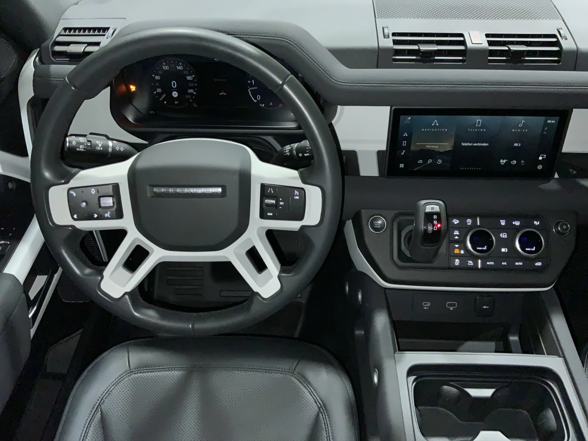 Land Rover-Defender-image-8