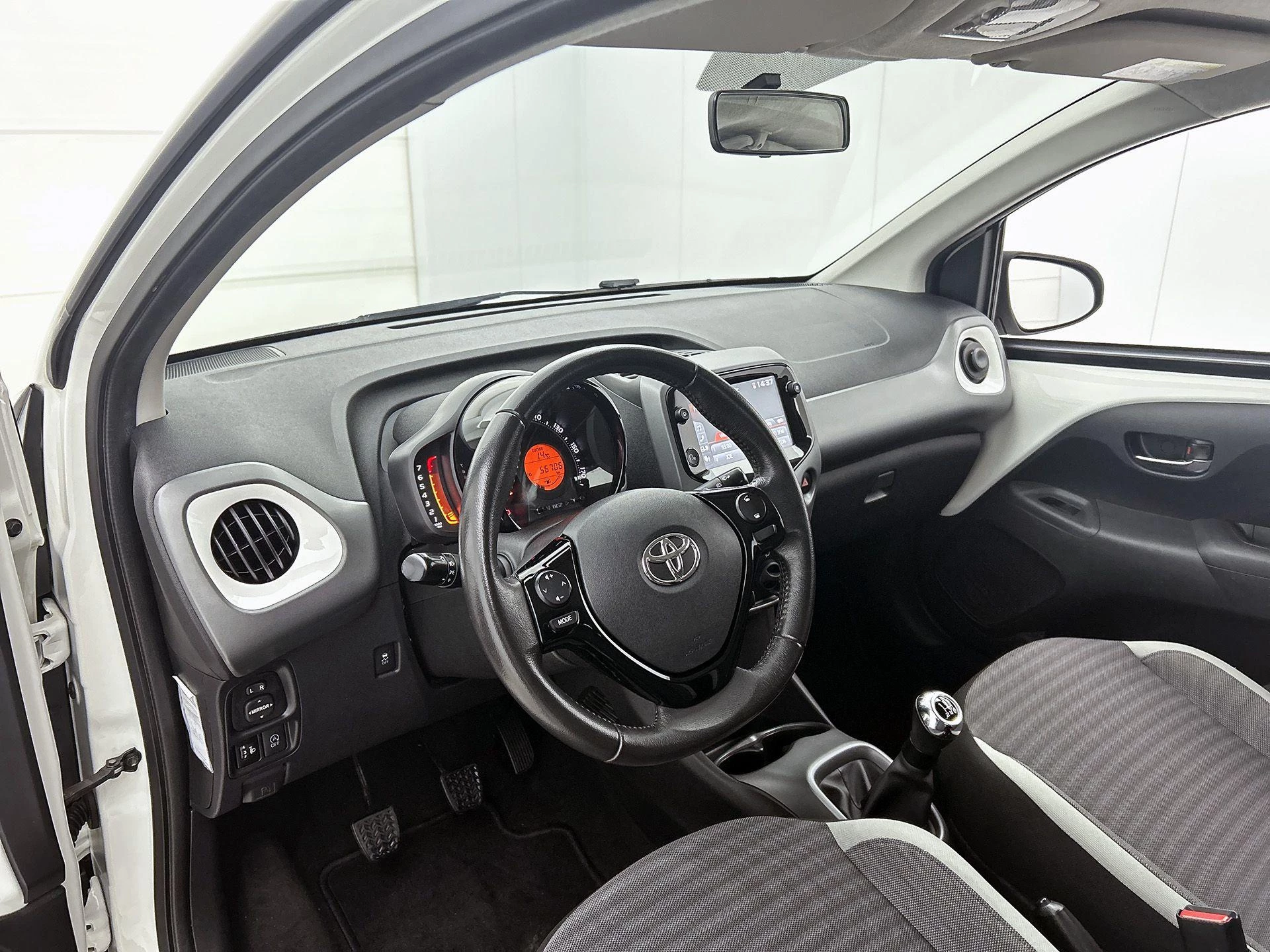 Toyota-Aygo-image-10