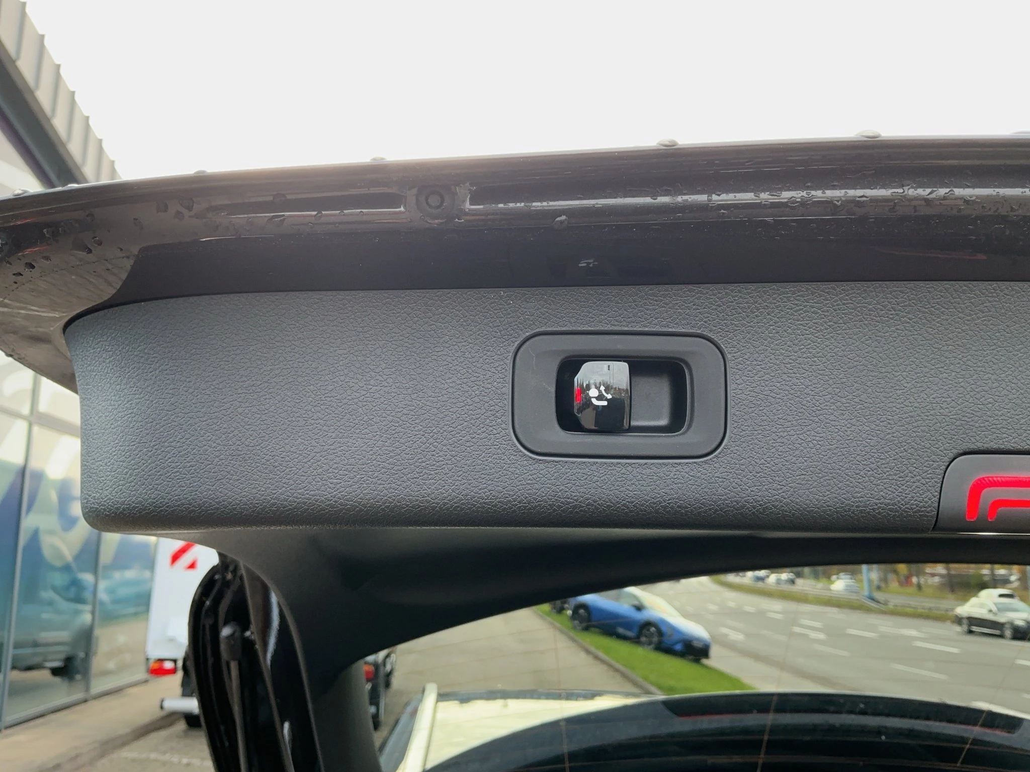 Mercedes-Benz-E-Klasse-image-19