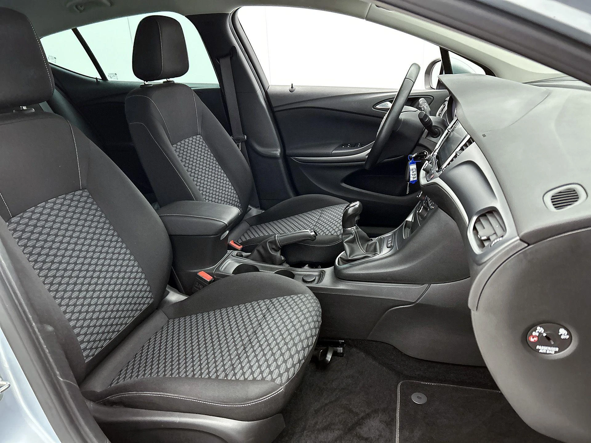 Opel-Astra-image-35