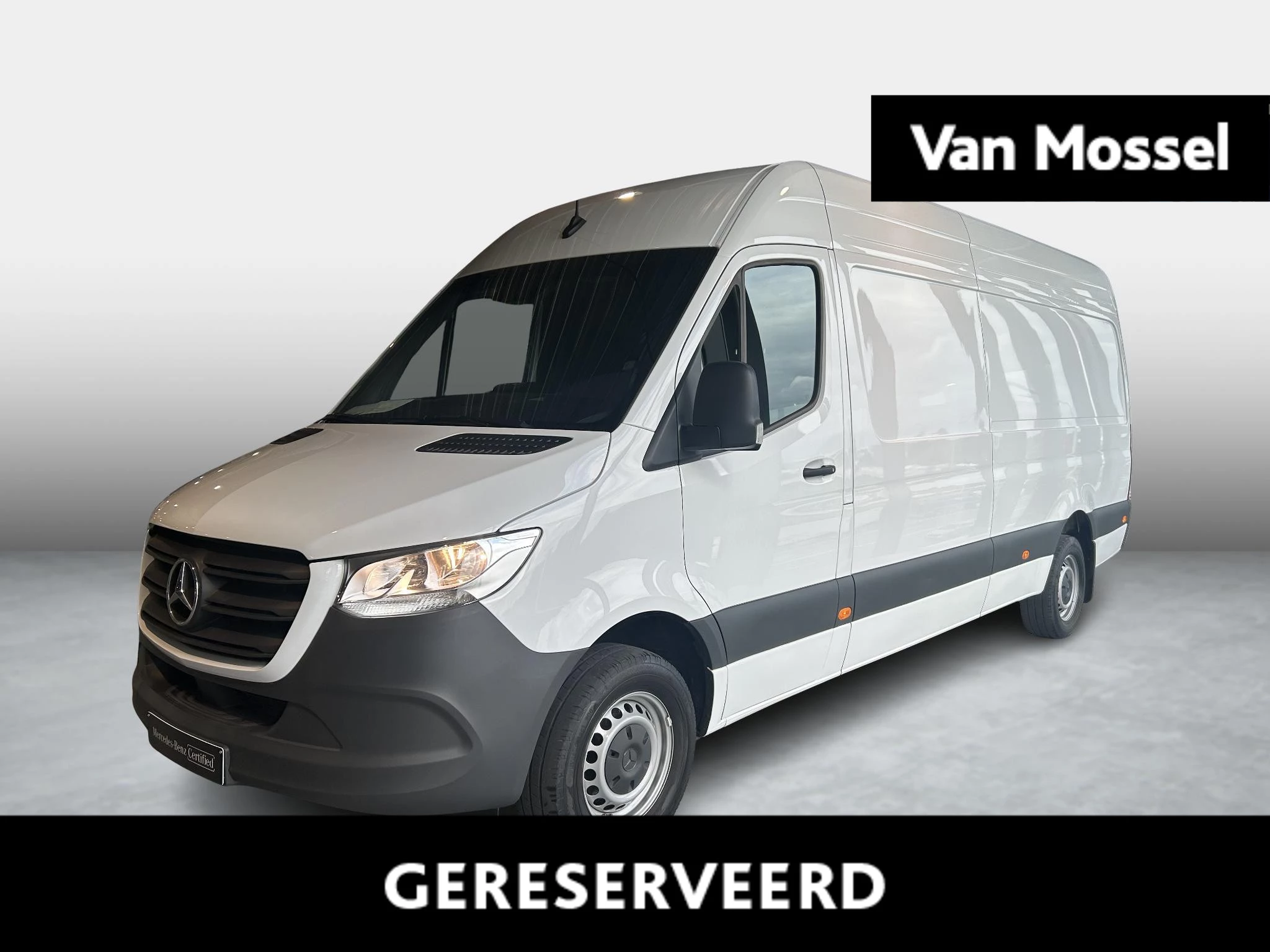 Mercedes-Benz-Sprinter-image-0