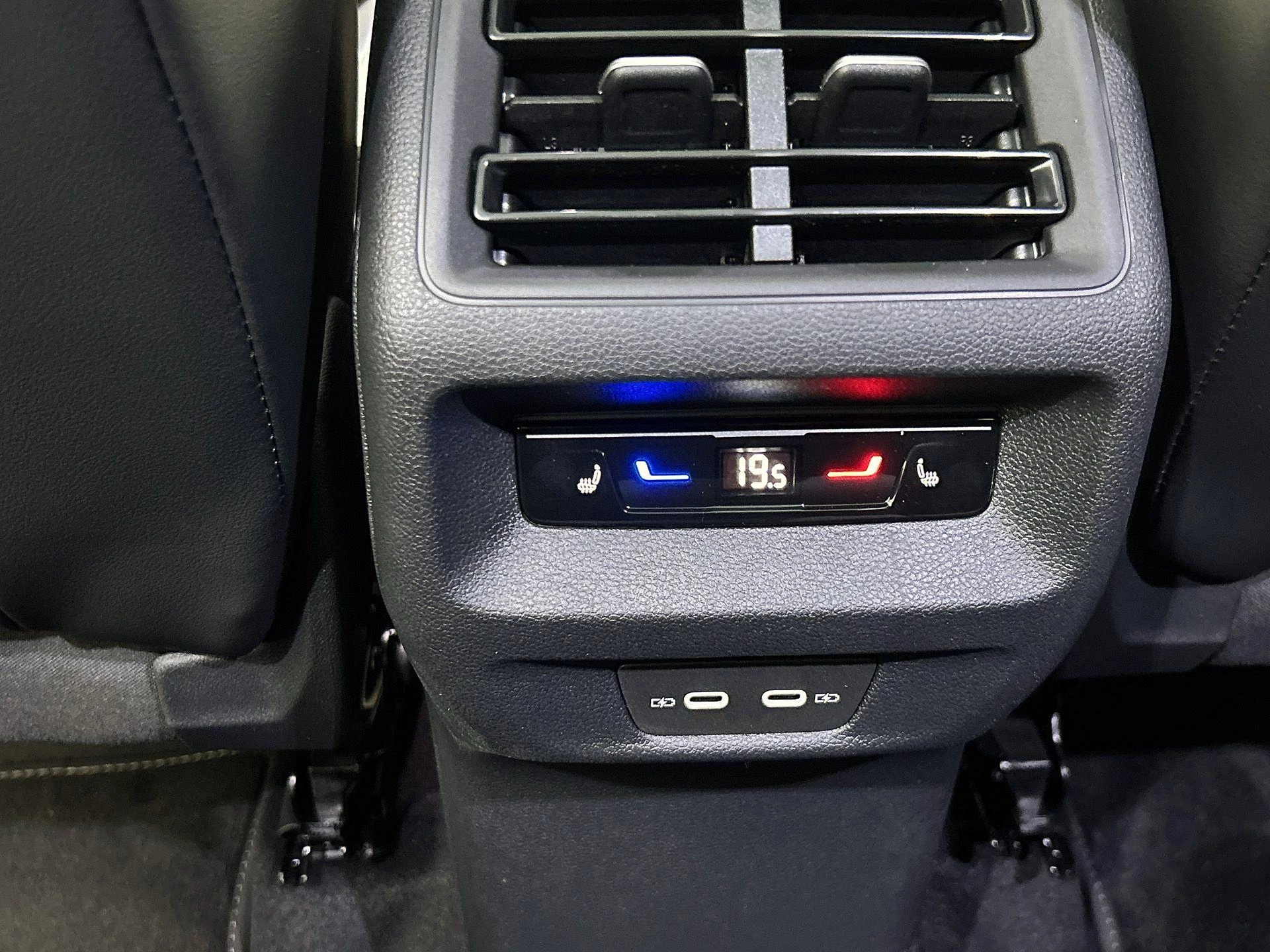 Volkswagen-Tayron-image-13