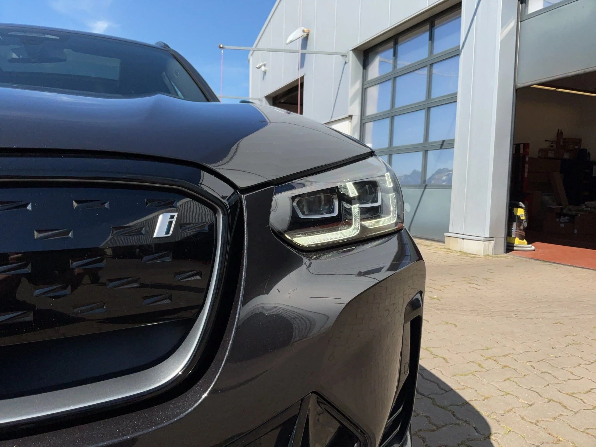 BMW-iX3-image-24