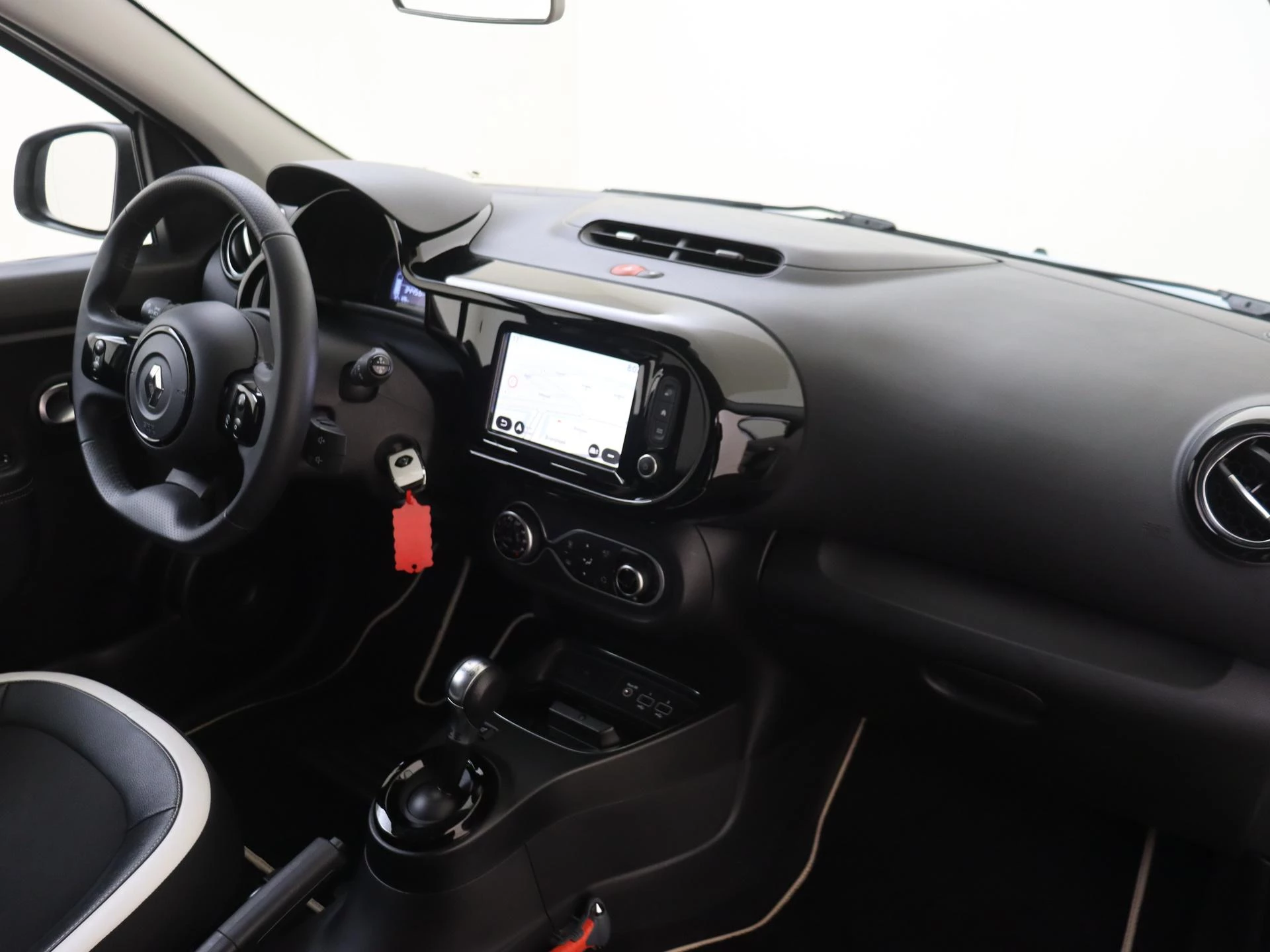 Renault-Twingo-image-4