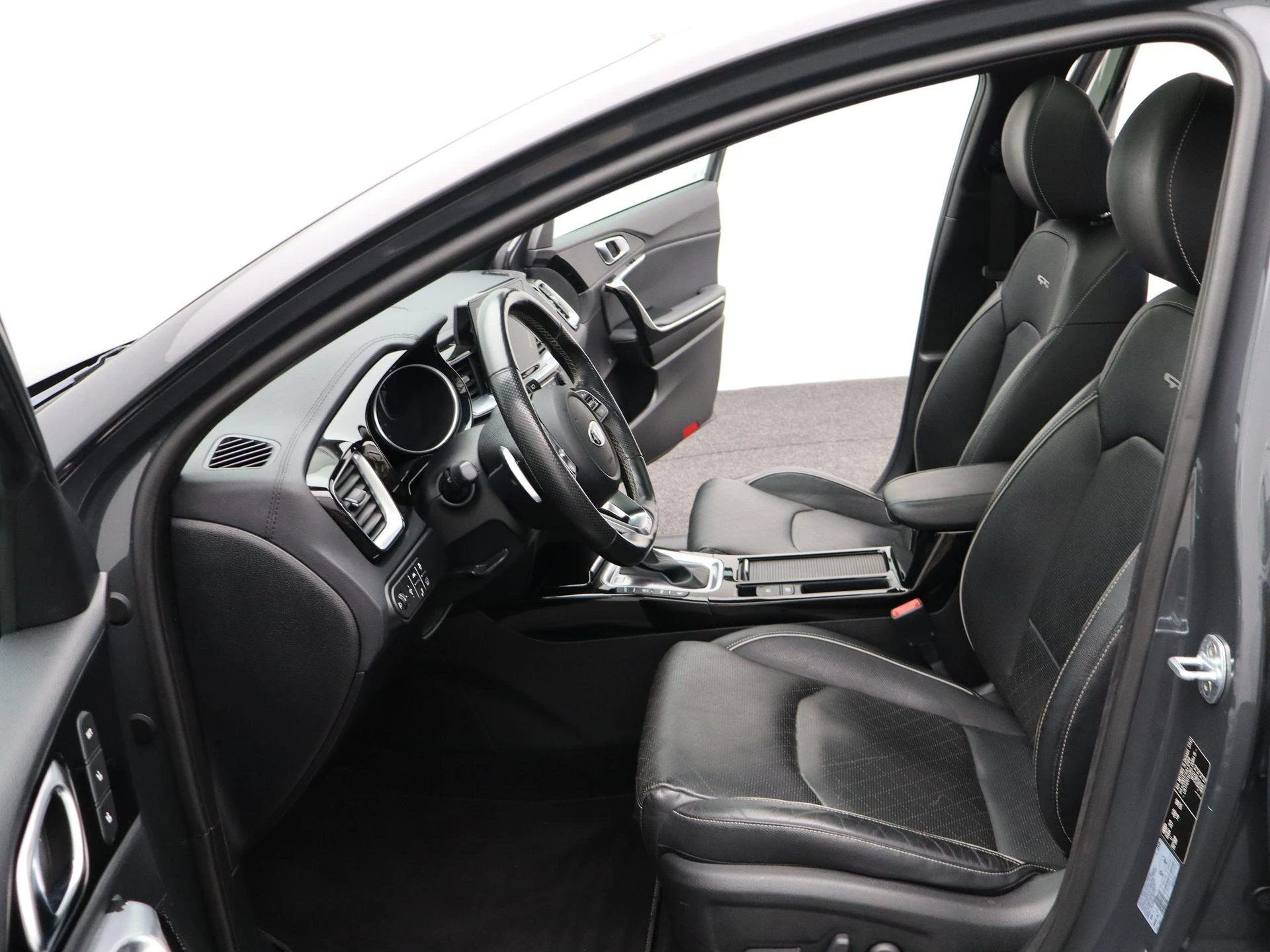 Kia-ProCeed-image-10