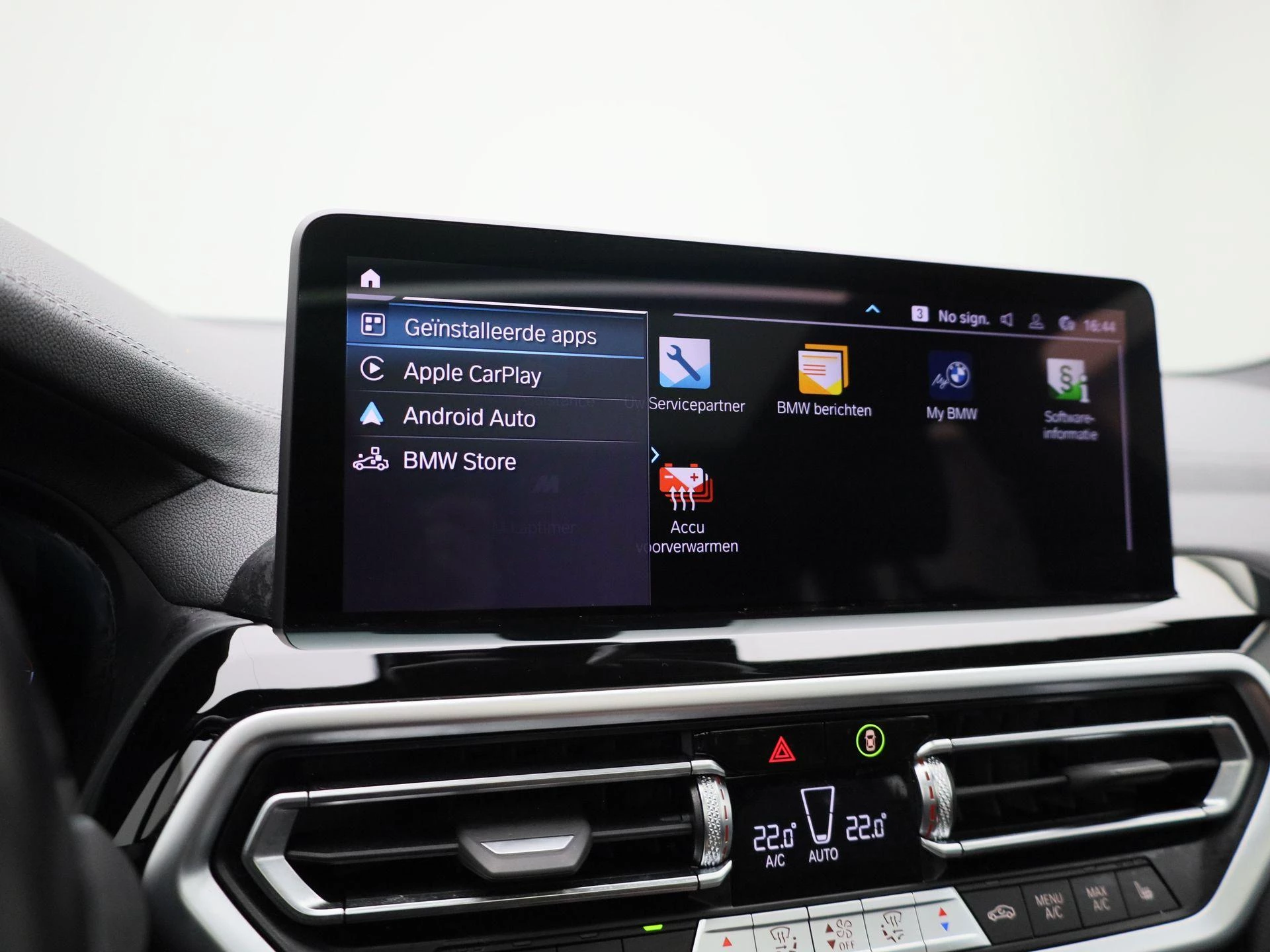 BMW-iX3-image-33