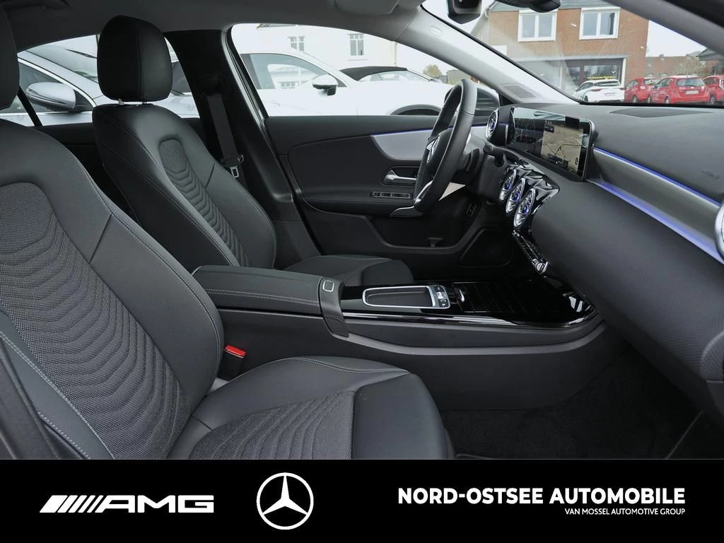 Mercedes-Benz A-Klasse 200 PROGRESSIVE DISTRONIC MULTIBEAM 360° LHZ ProgressiveW177 A 200 PROGRESSIVE DISTRONIC MULTIBEAM 360° LHZ Progressive