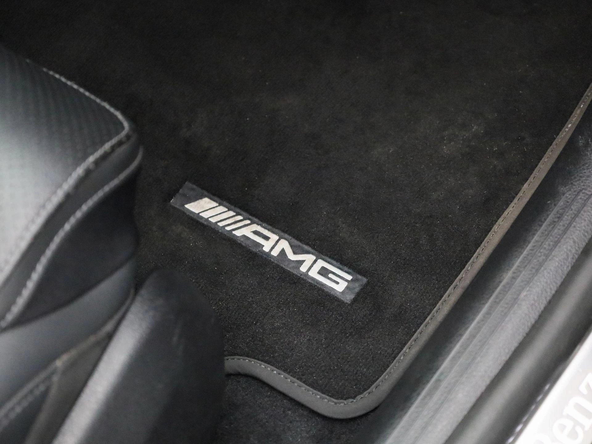 Mercedes-Benz-C-Klasse-image-37