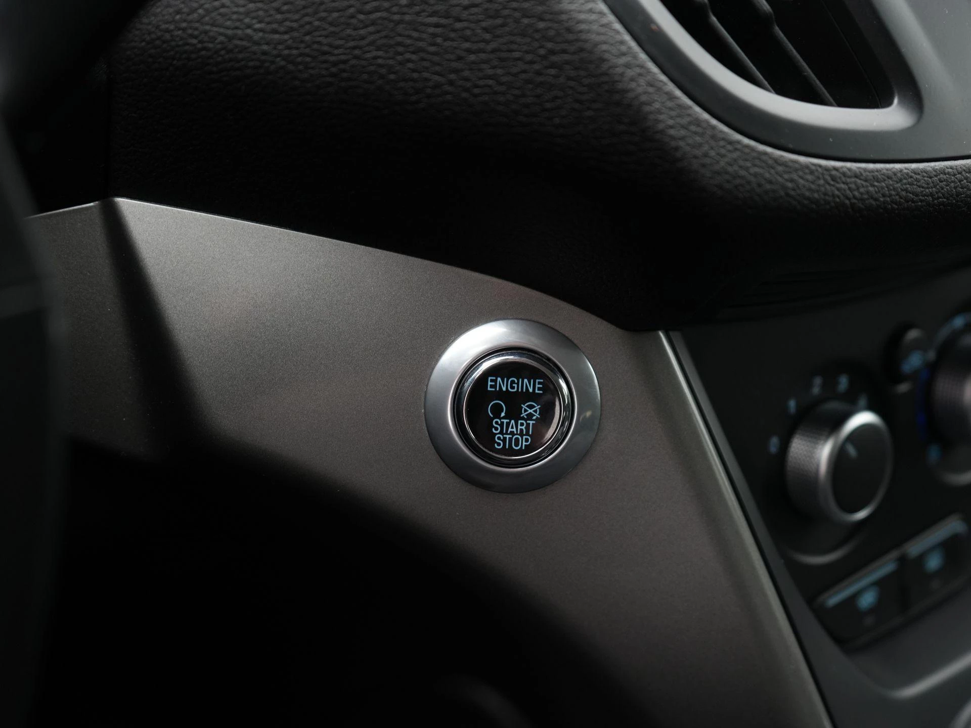 Ford-Kuga-image-22