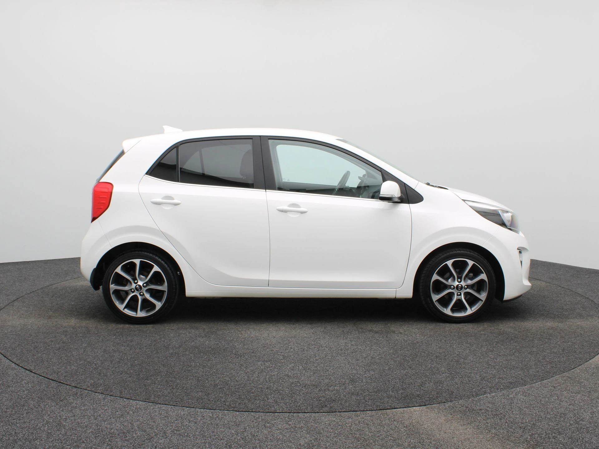 Kia-Picanto-image-7