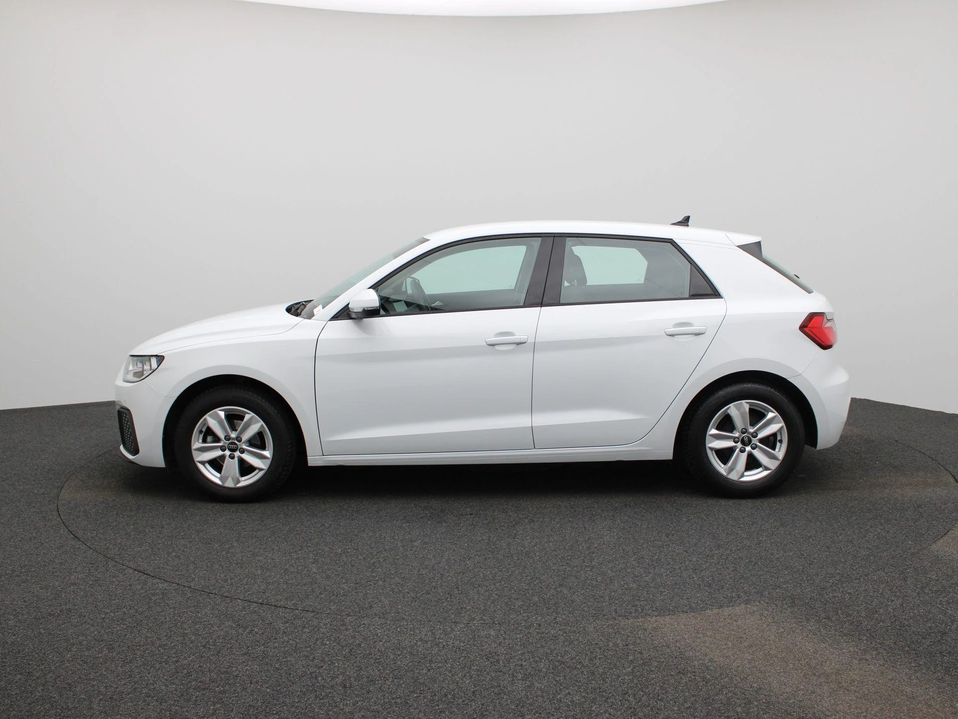 Audi-A1 Sportback-image-3