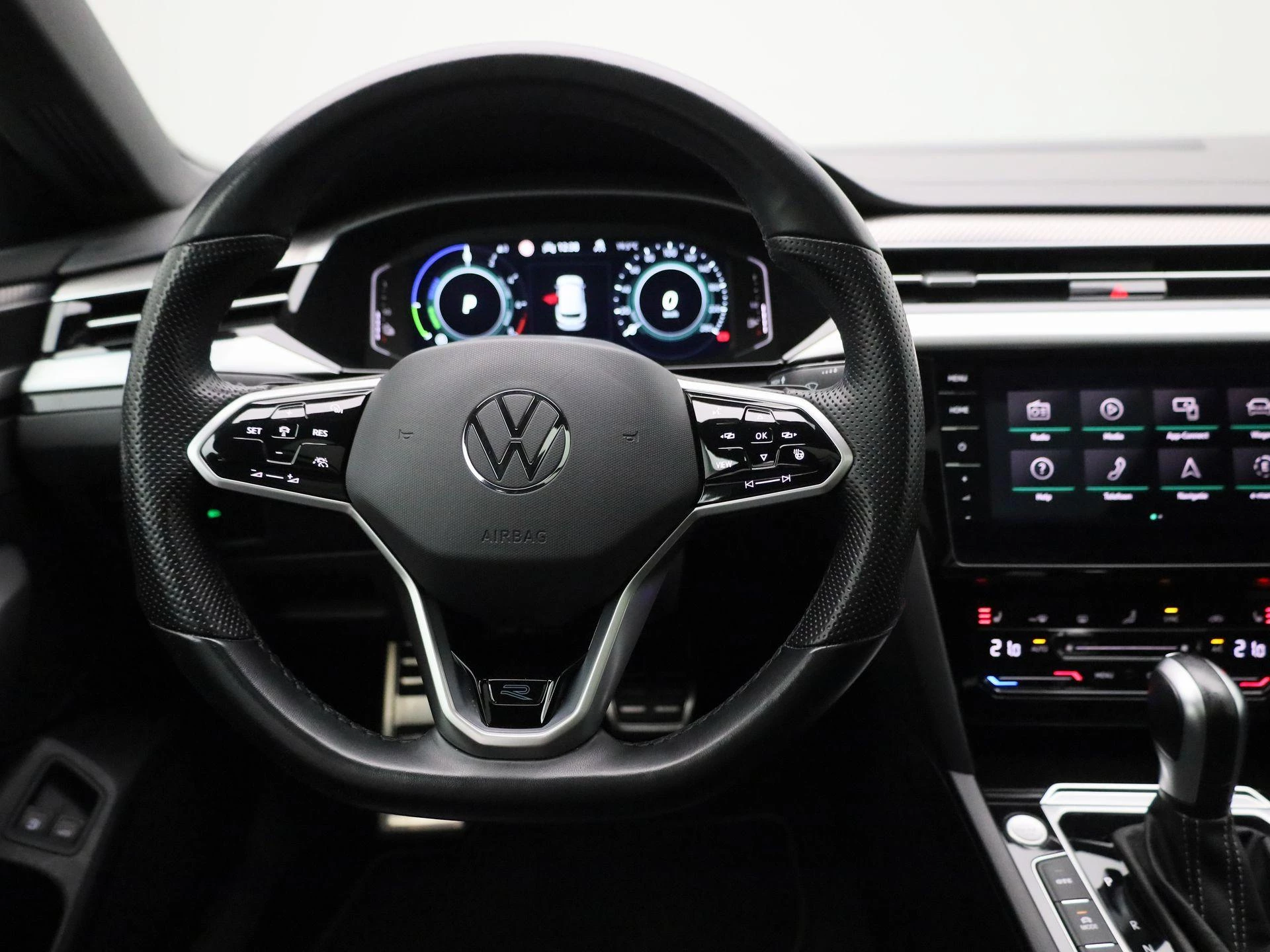 Volkswagen-Arteon-image-6