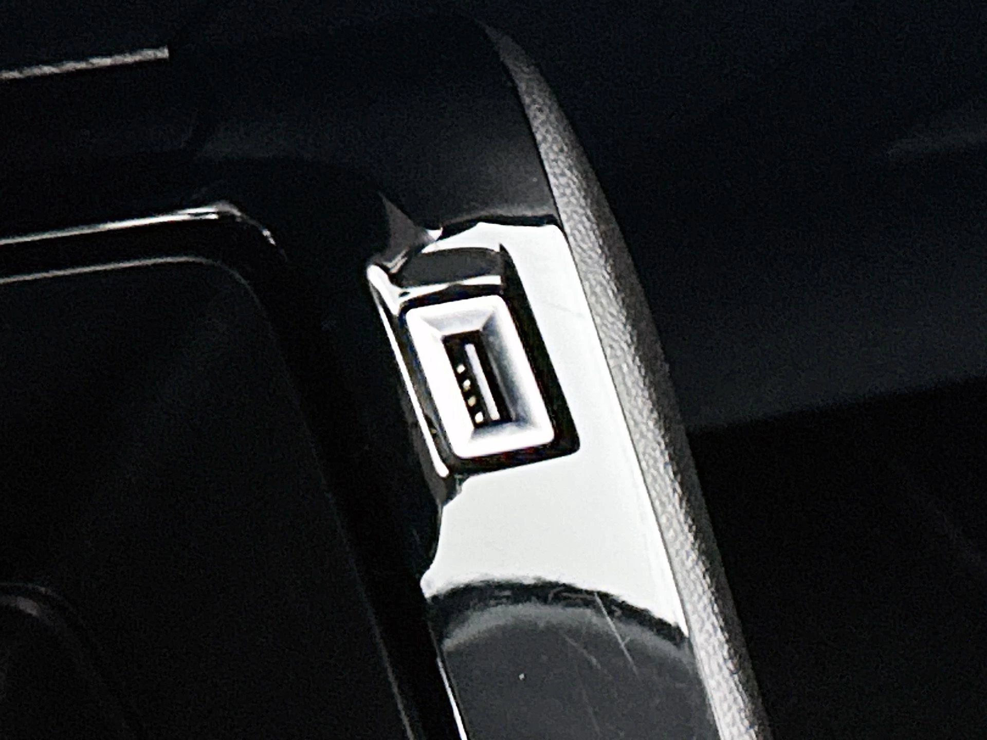 Peugeot-208-image-22