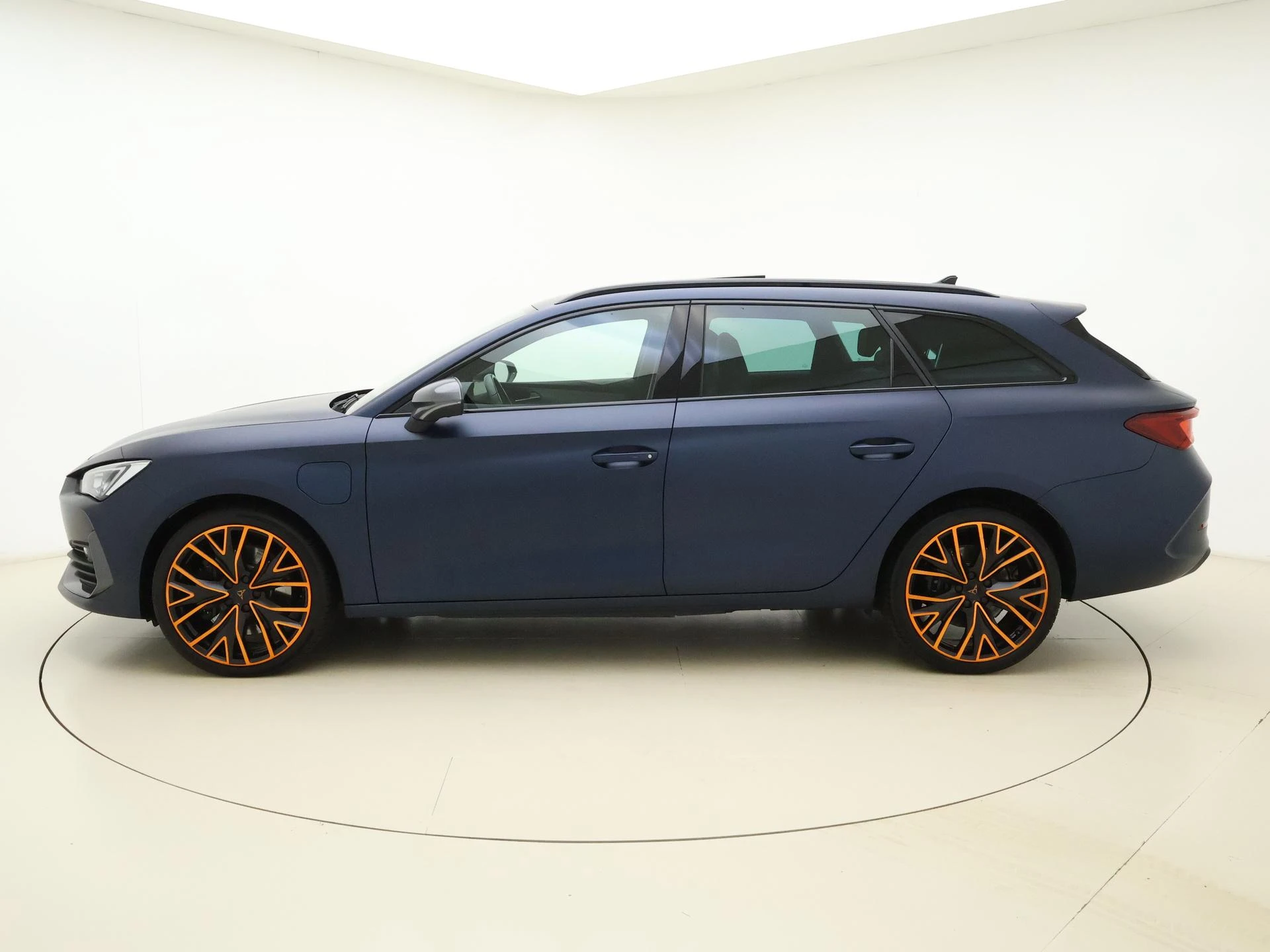 CUPRA-Leon Sportstourer-image-1