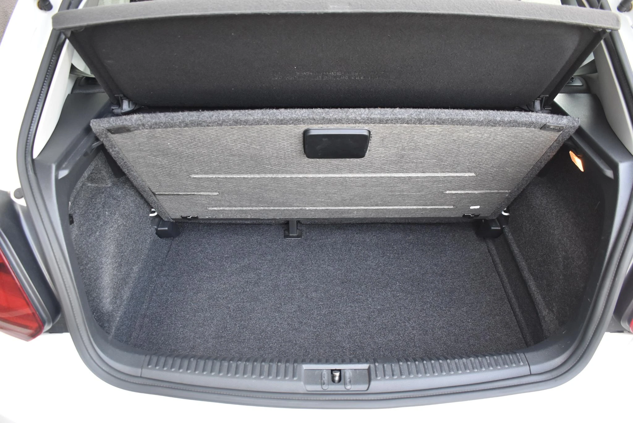Volkswagen-Polo-image-10