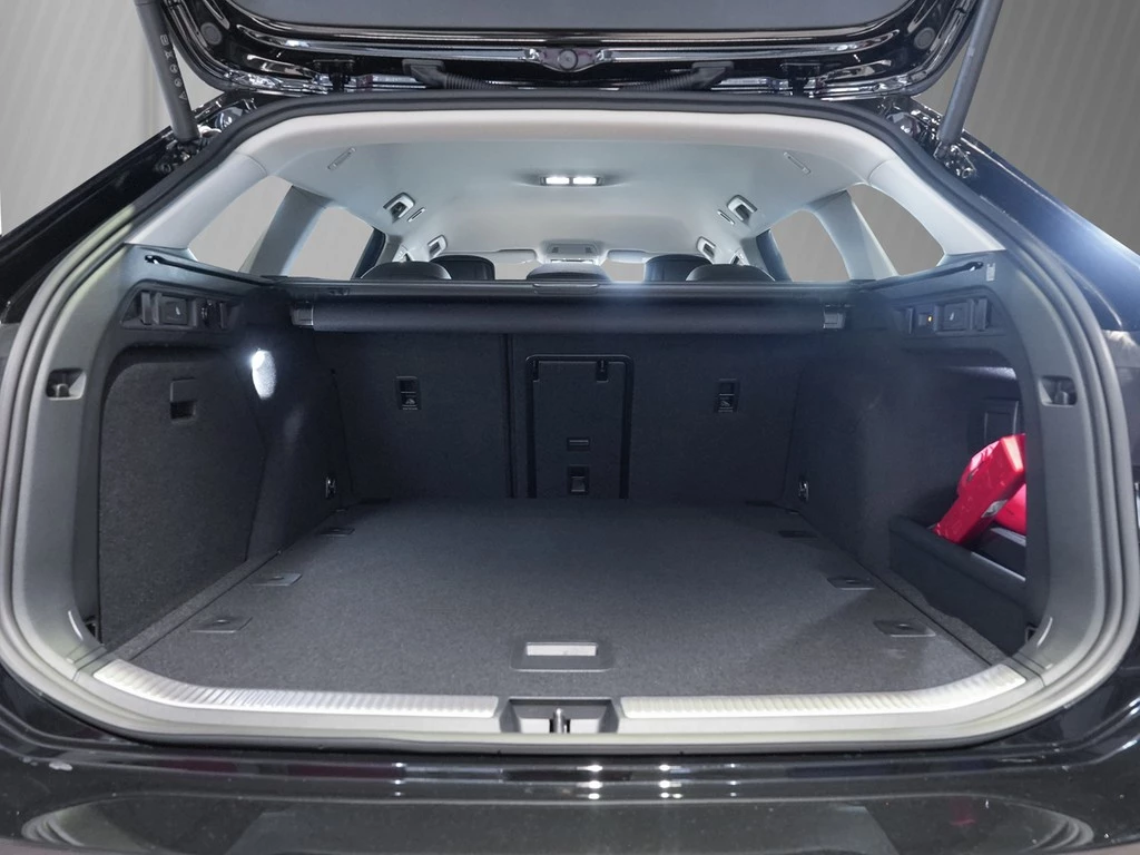 Volkswagen-Passat-image-5