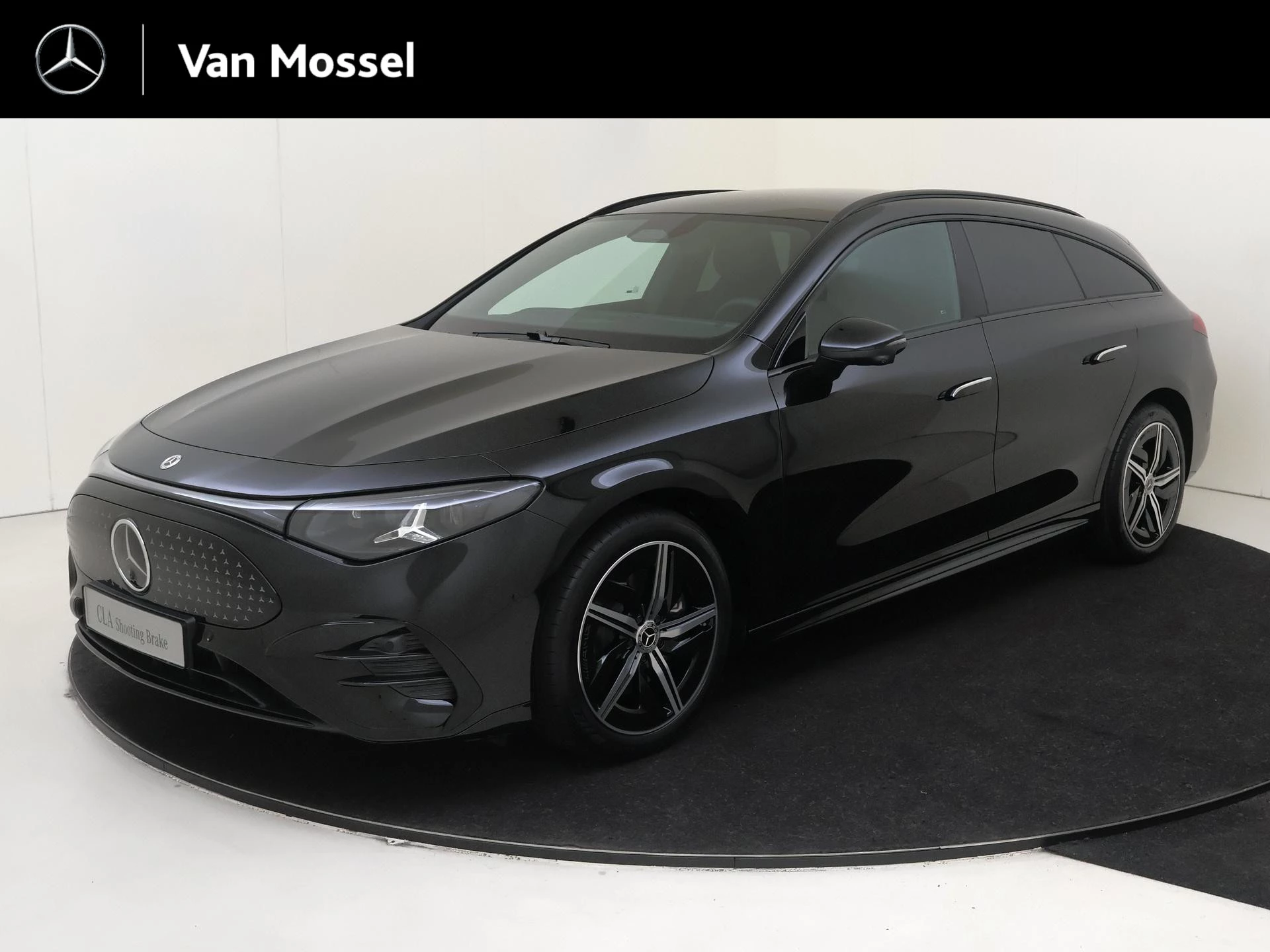 Mercedes-Benz-CLA-image-0