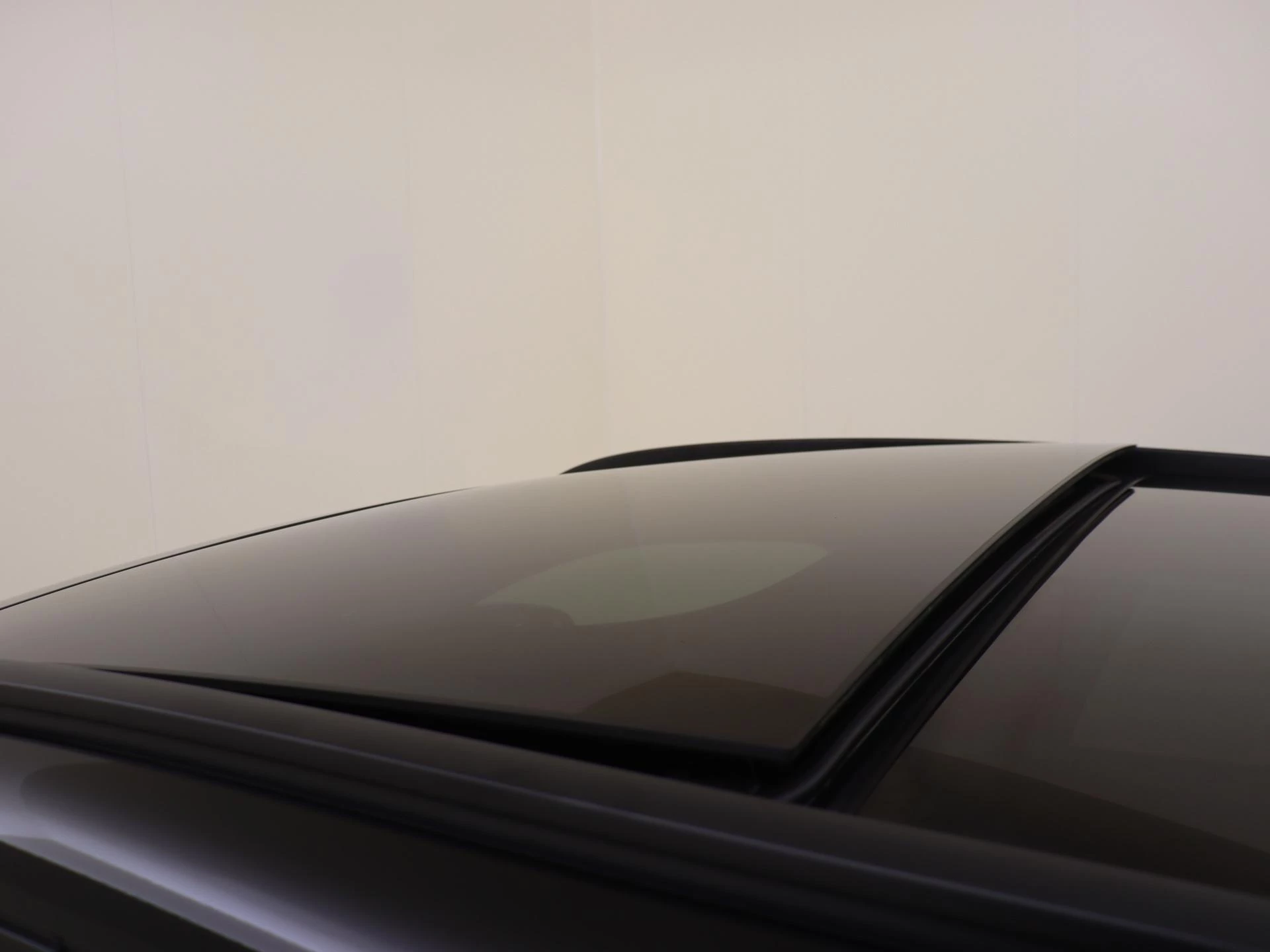 Mercedes-Benz-EQA-image-29