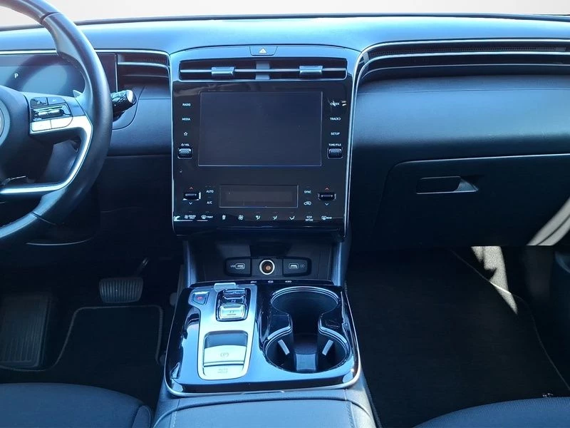 Hyundai TUSCON 1.6 T-GDI TREND LED KAMERA LM TEMPOMAT TrendNX4 TUSCON 1.6 T-GDI TREND LED KAMERA LM TEMPOMAT Trend