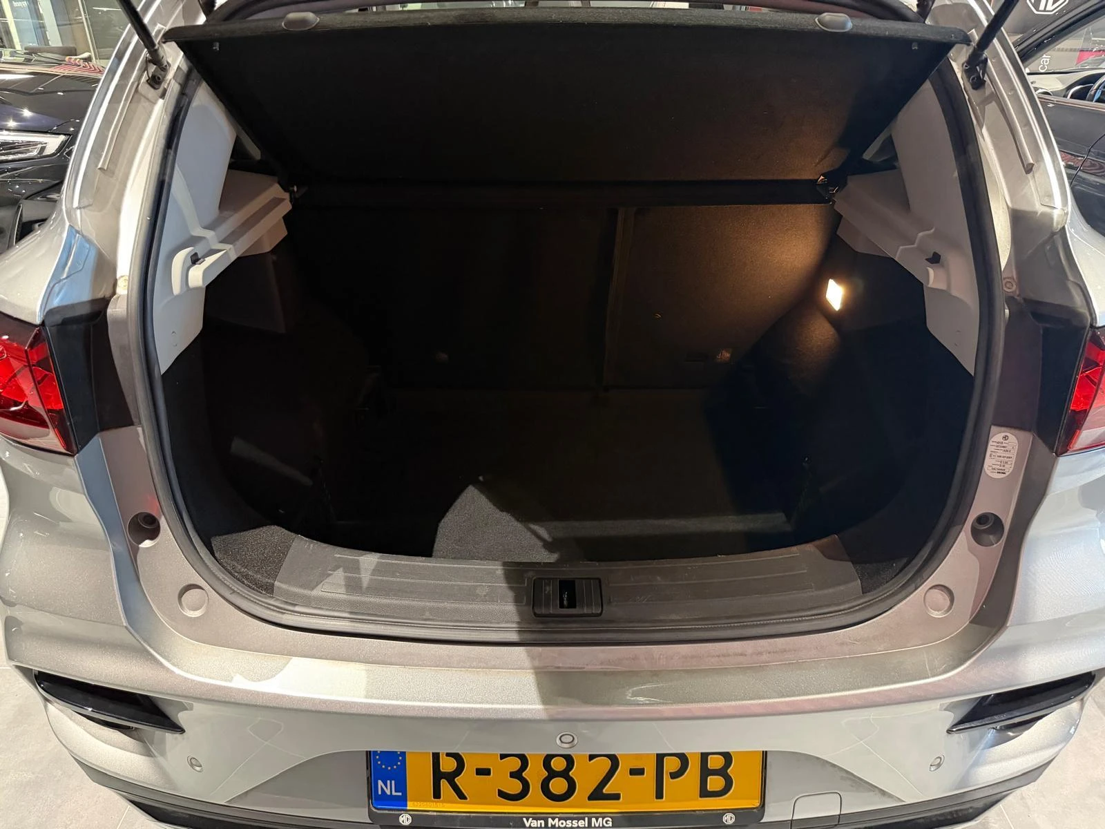 MG ZS EV Long Range Luxury 70 kWh