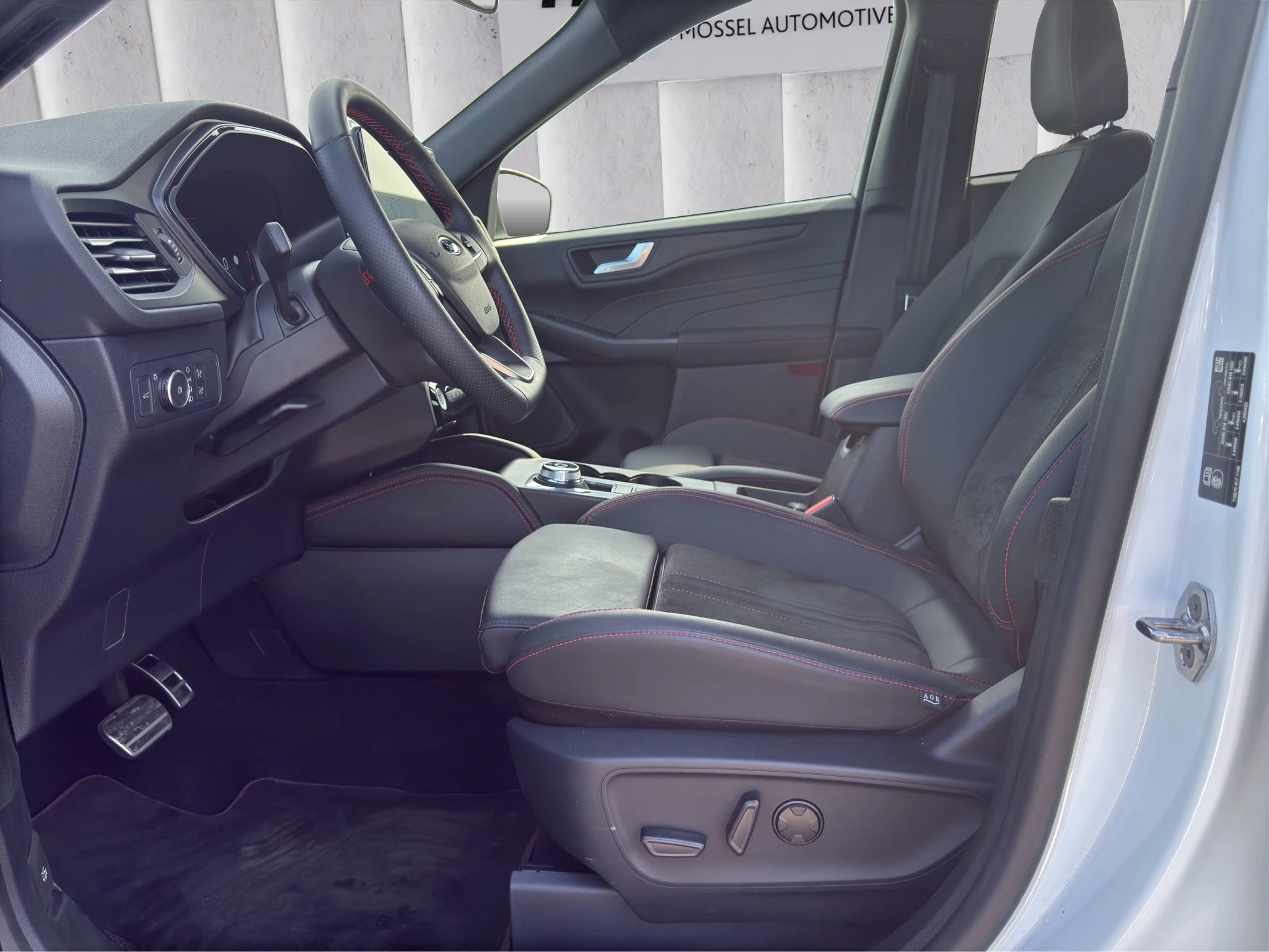 Ford Kuga ST-Line X Aut.*AHK*360GRAD*LED-MATRIX*NAVI*GRA*WINTER-PKT.