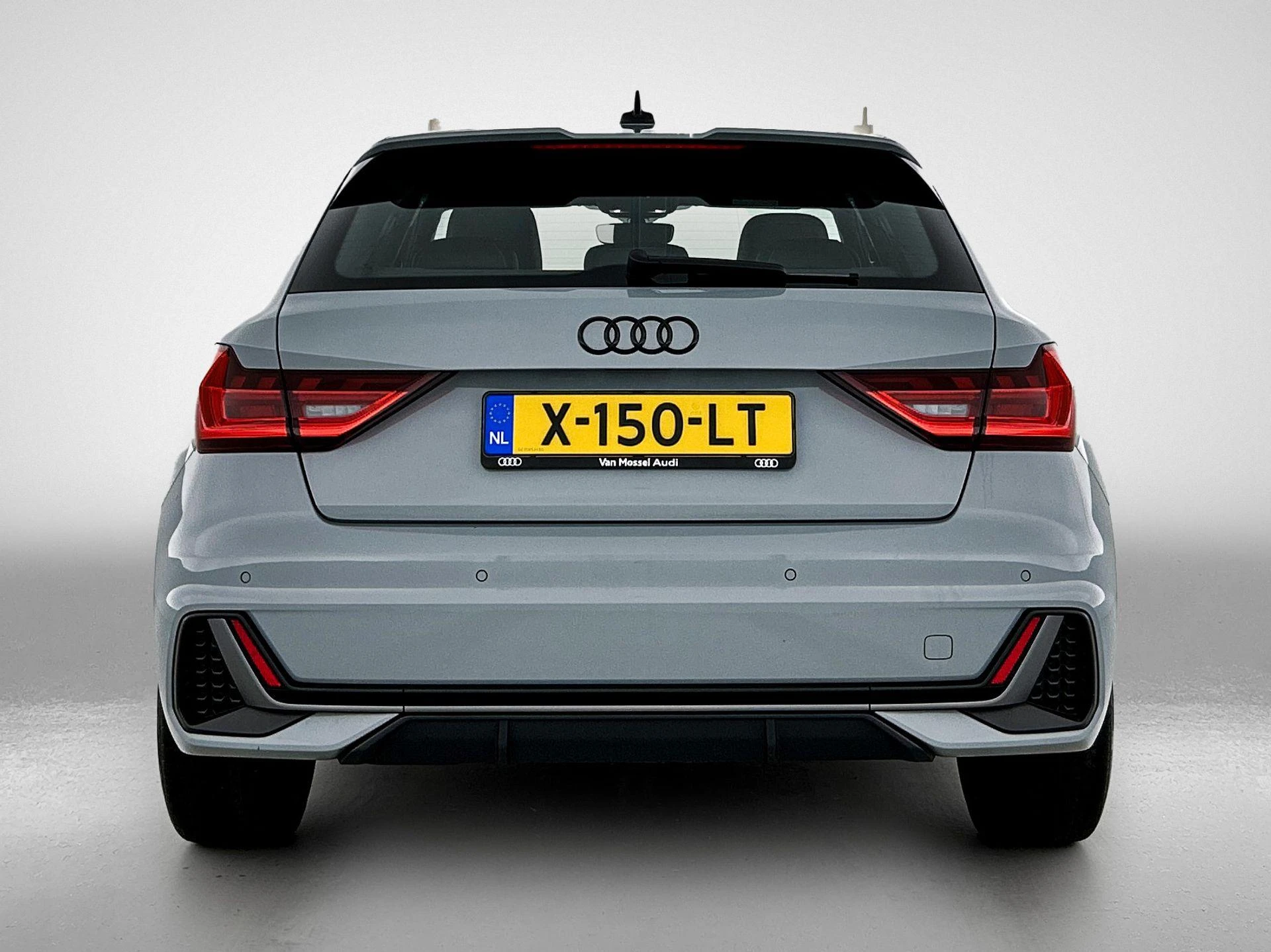 Audi-A1 Sportback-image-3