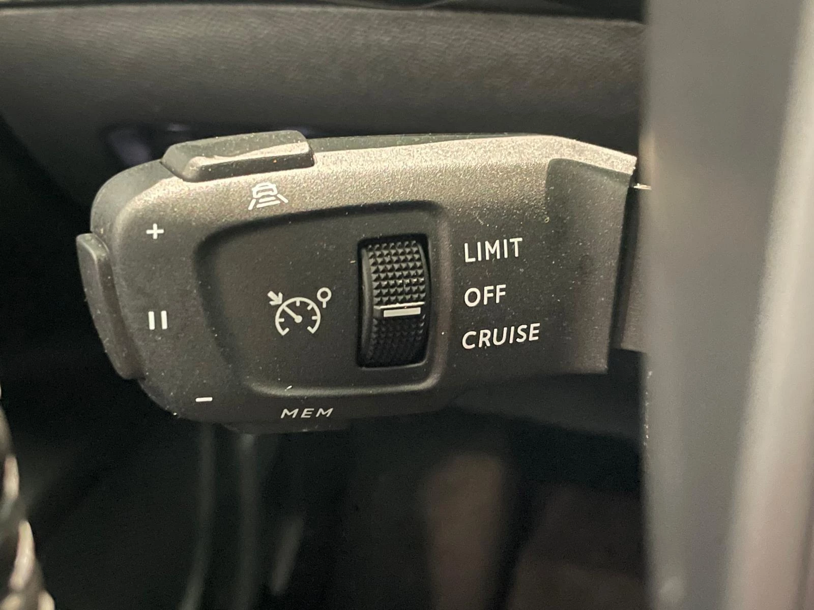 Peugeot-2008-image-12