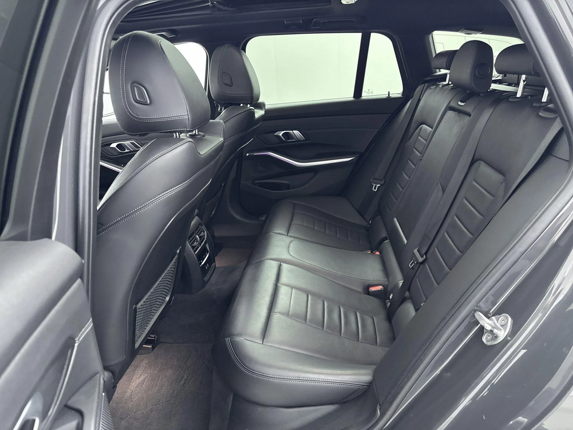 BMW-3 Serie-image-25