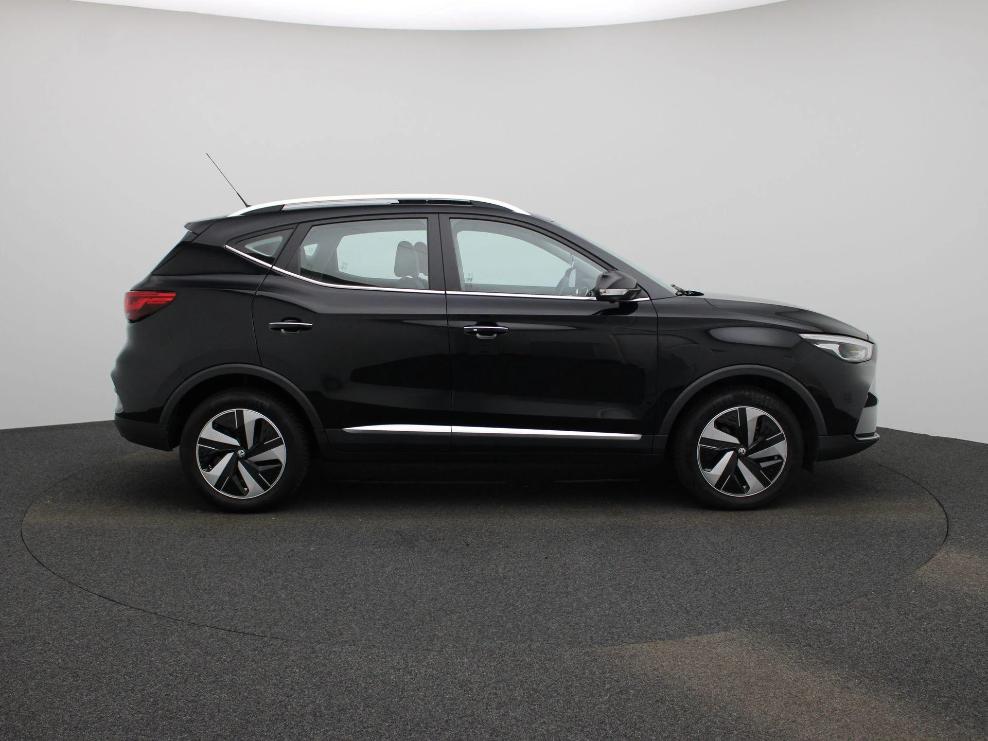 MG-ZS EV-image-5