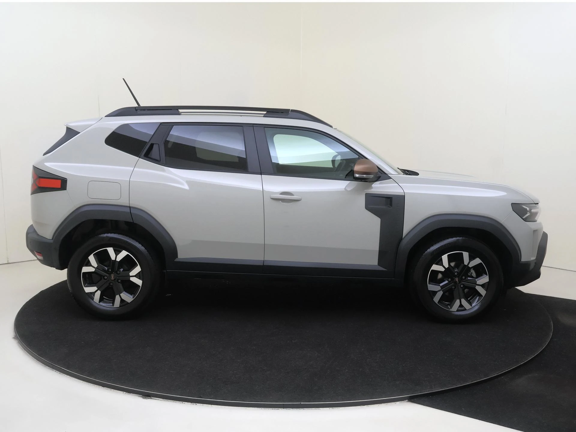Dacia-Duster-image-8