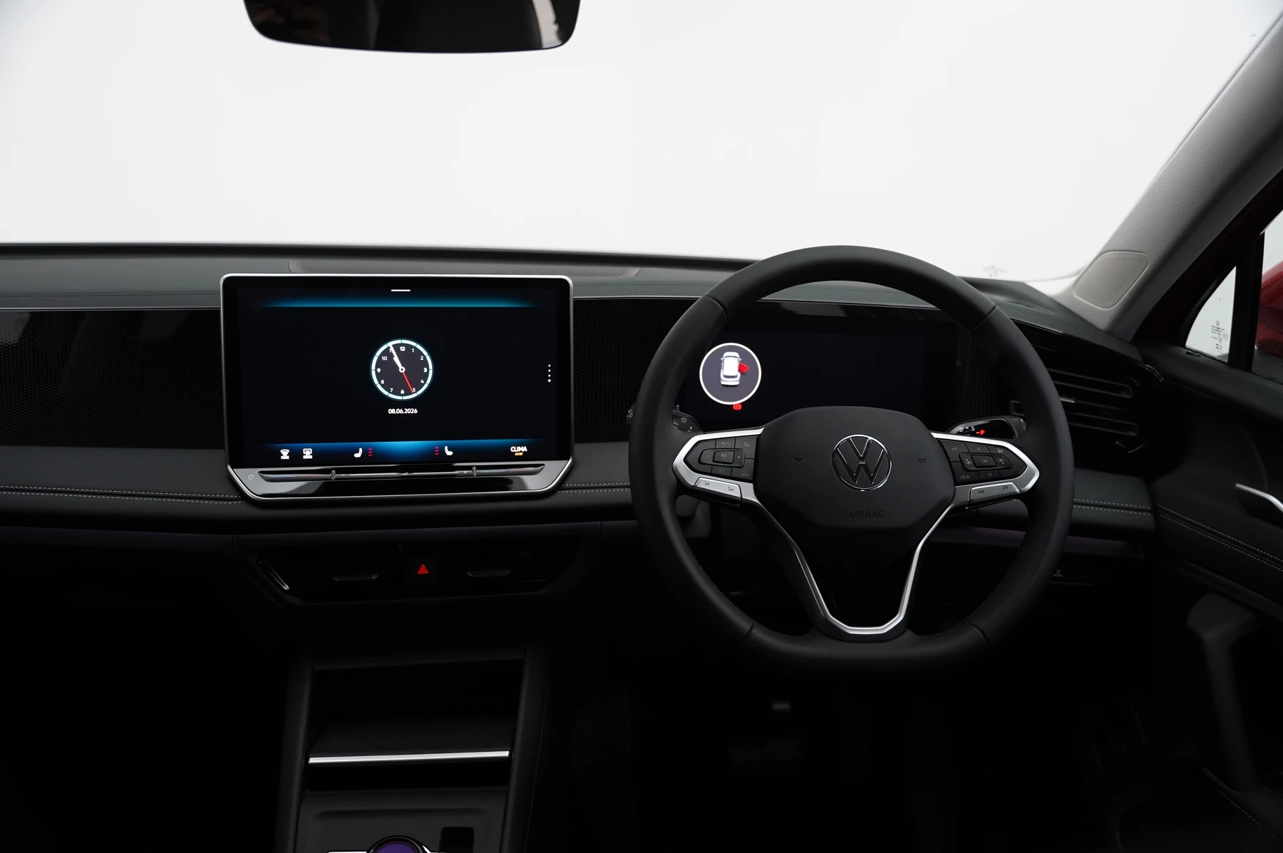 Volkswagen-Tiguan-image-8