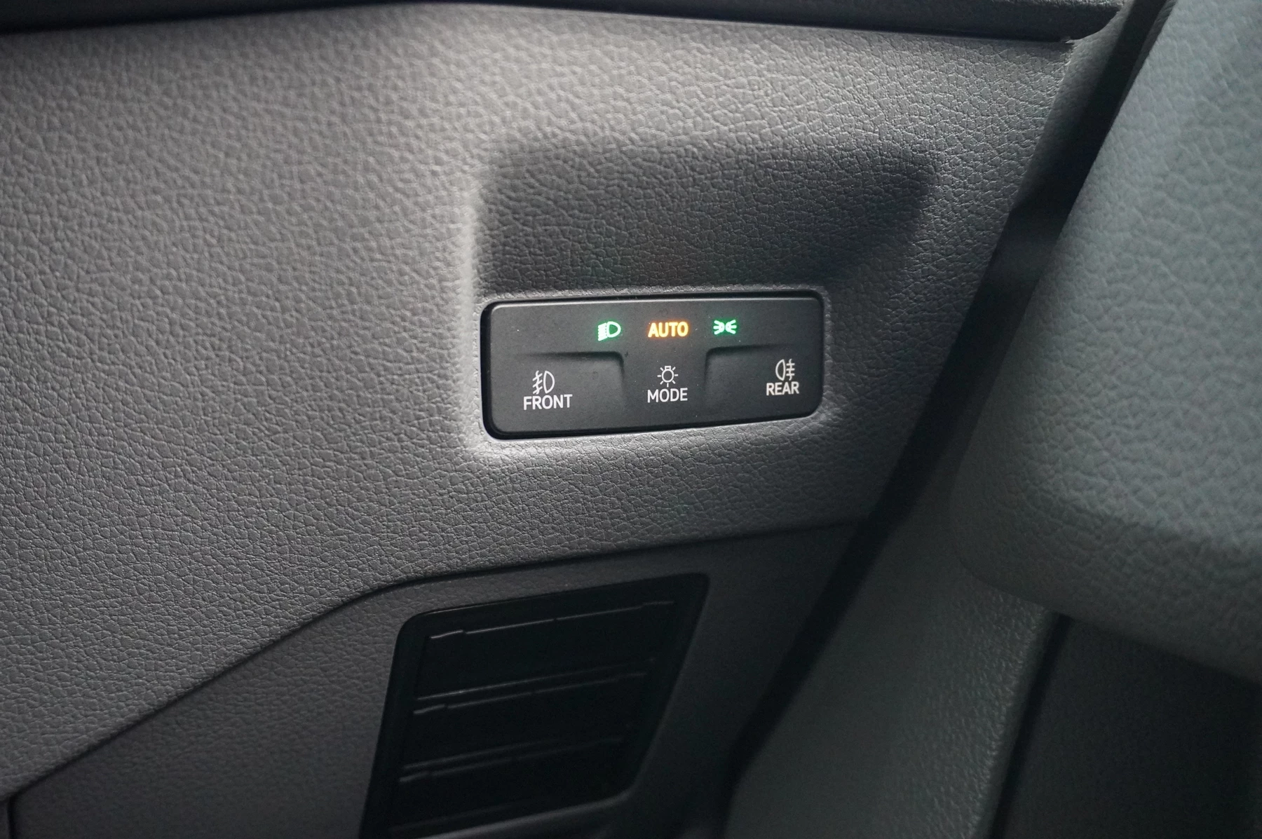 Volkswagen-California-image-39