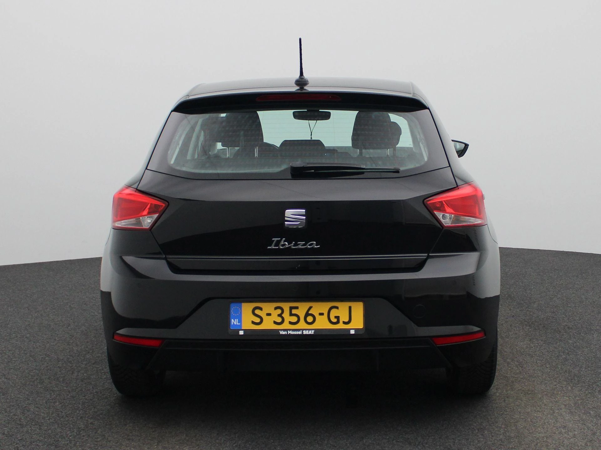 SEAT-Ibiza-image-4