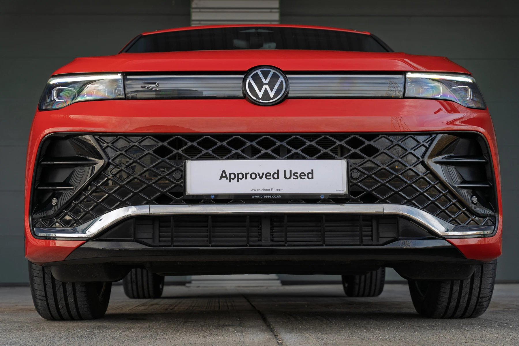 Volkswagen-Tiguan-image-64