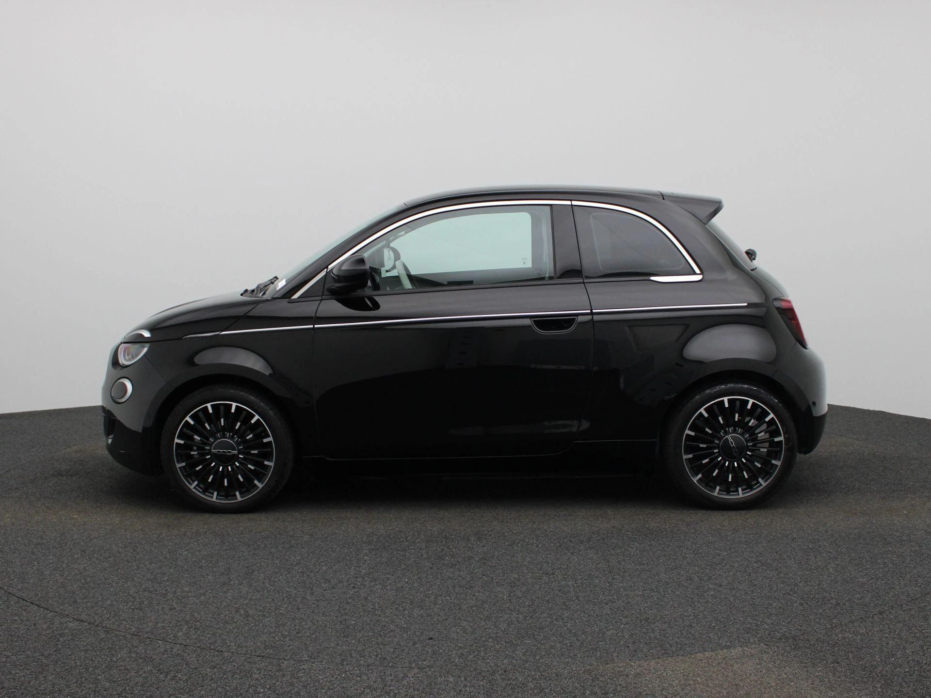 Fiat-500e-image-3