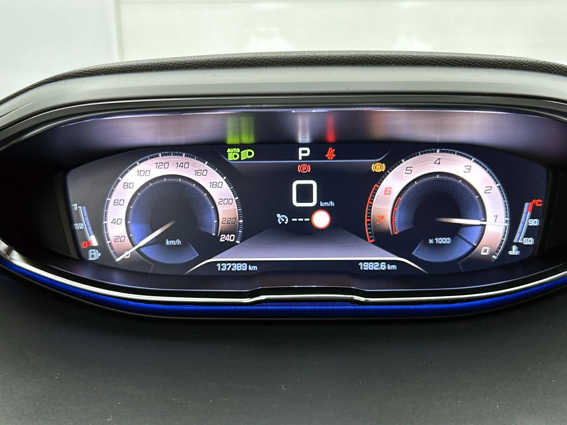 Peugeot-5008-image-24