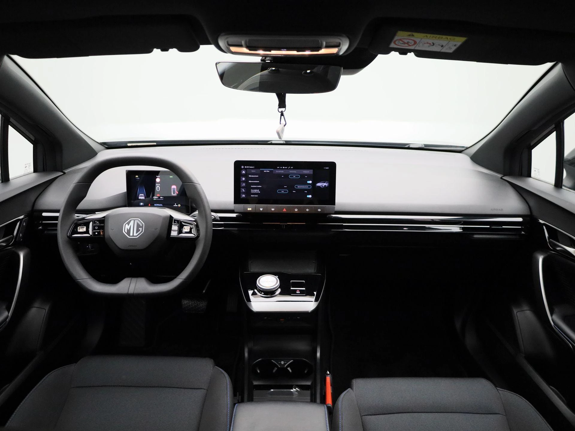 MG-MG4 EV-image-32