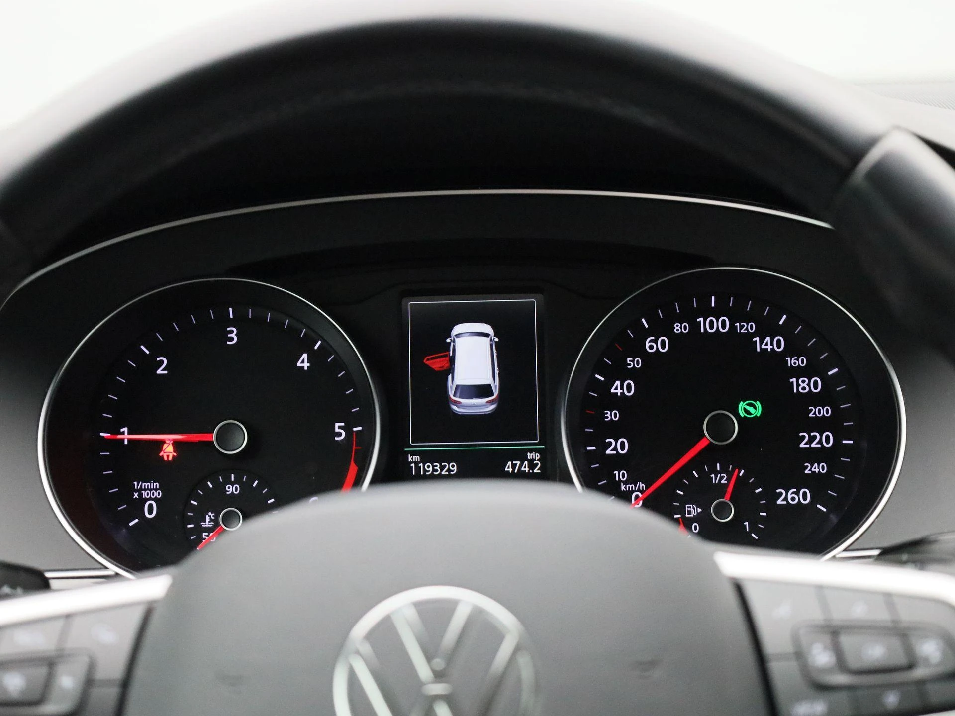 Volkswagen-Passat-image-7