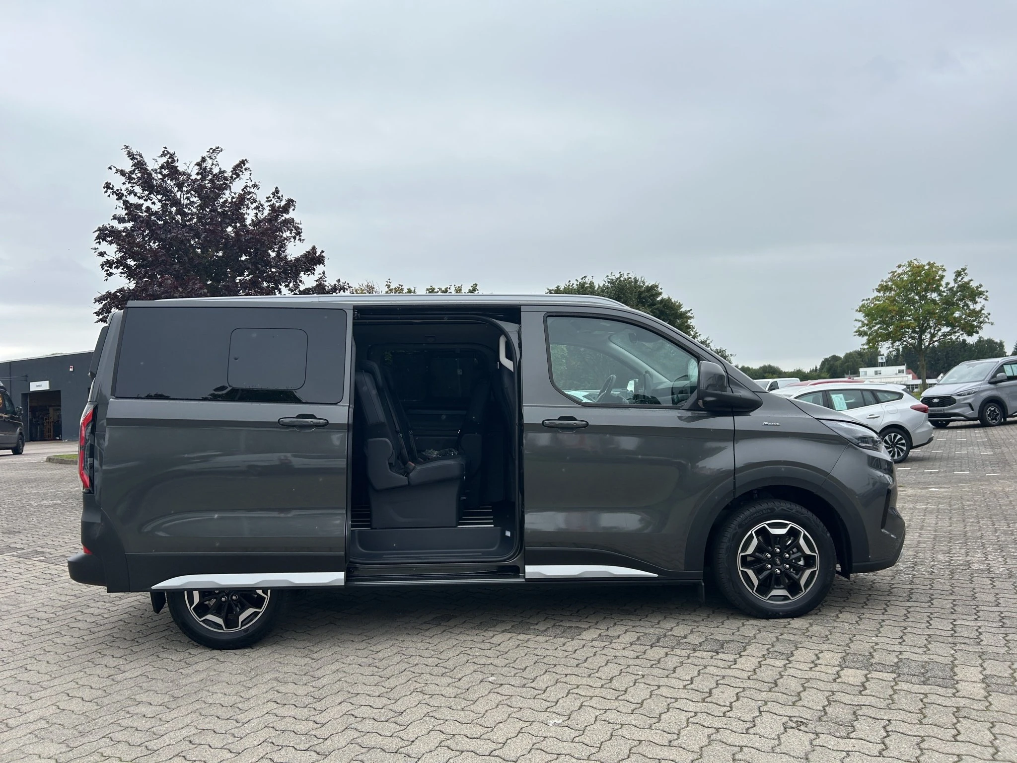 Ford-Tourneo Custom-image-27