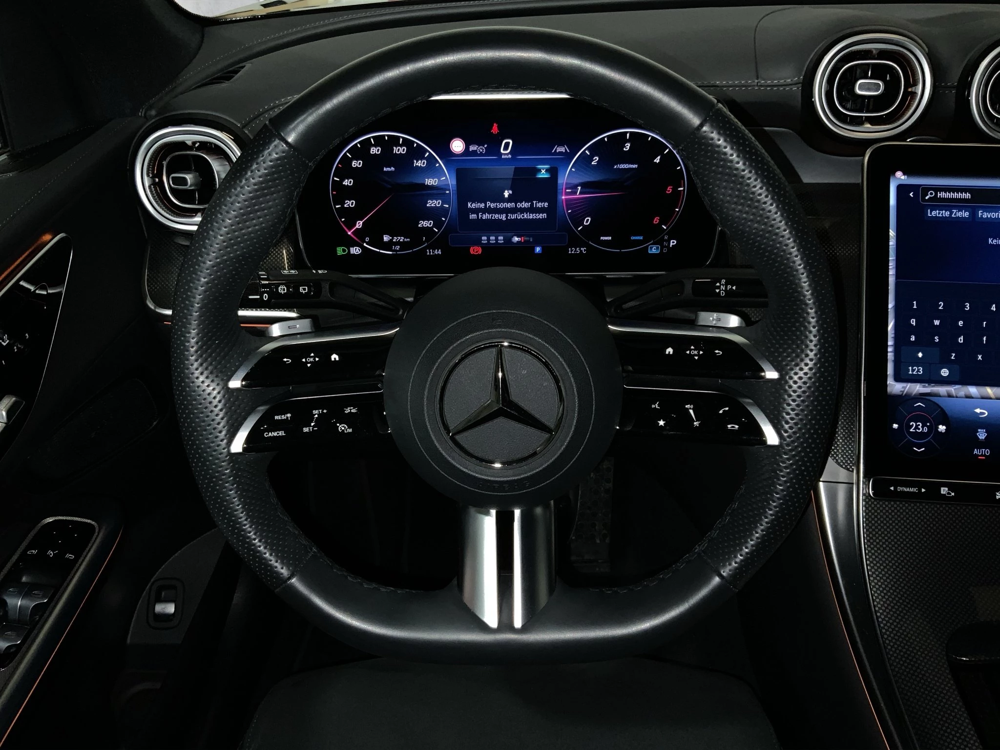 Mercedes-Benz-GLC-image-11