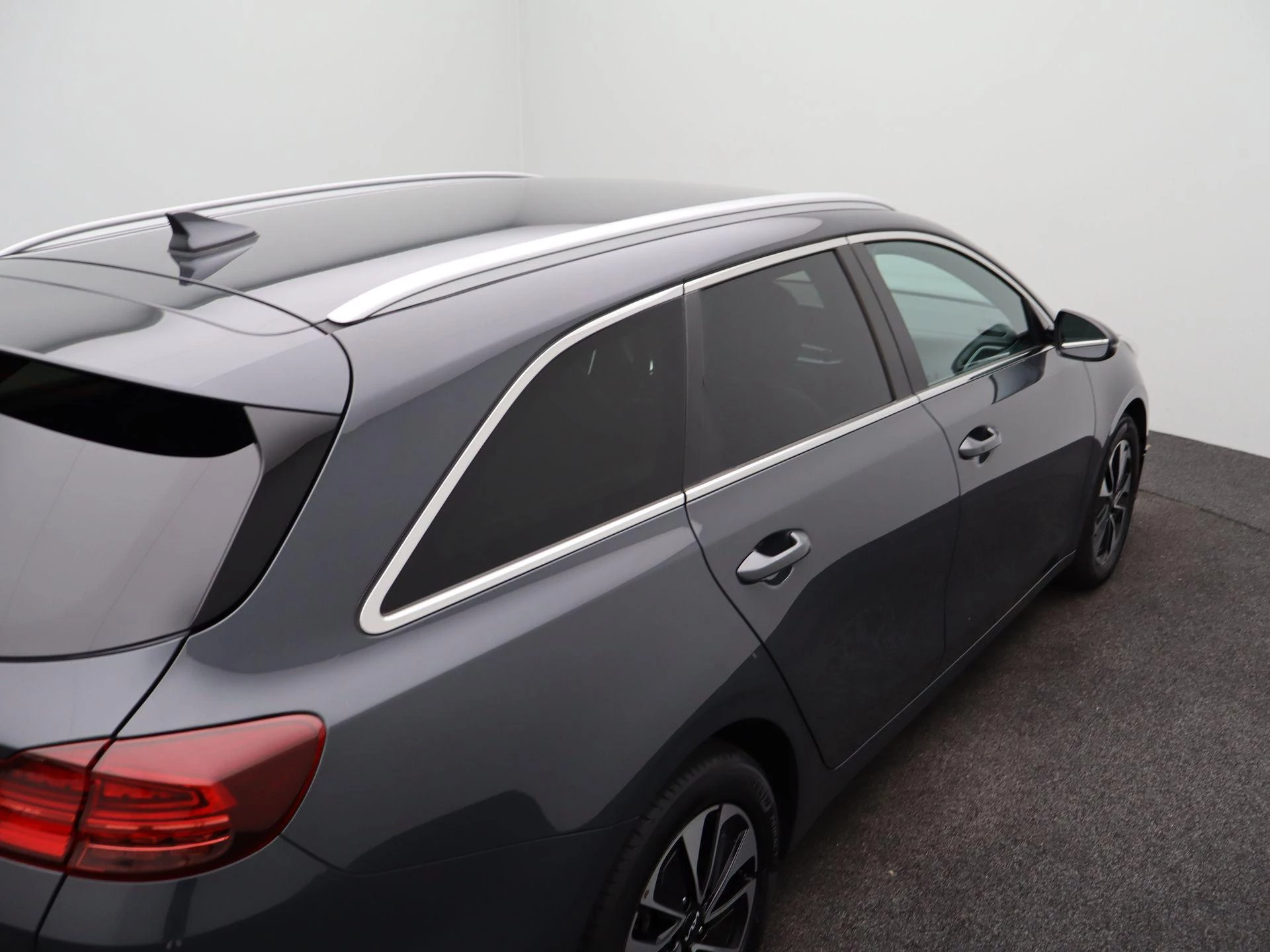 Kia-Ceed Sportswagon-image-43