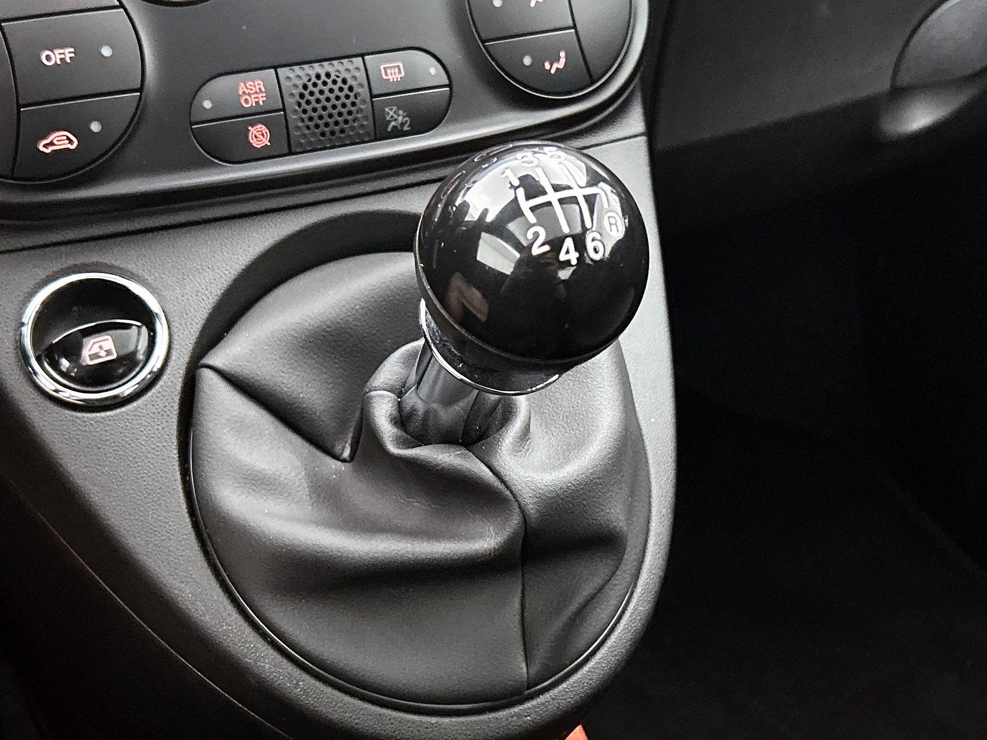 Fiat-500-image-23