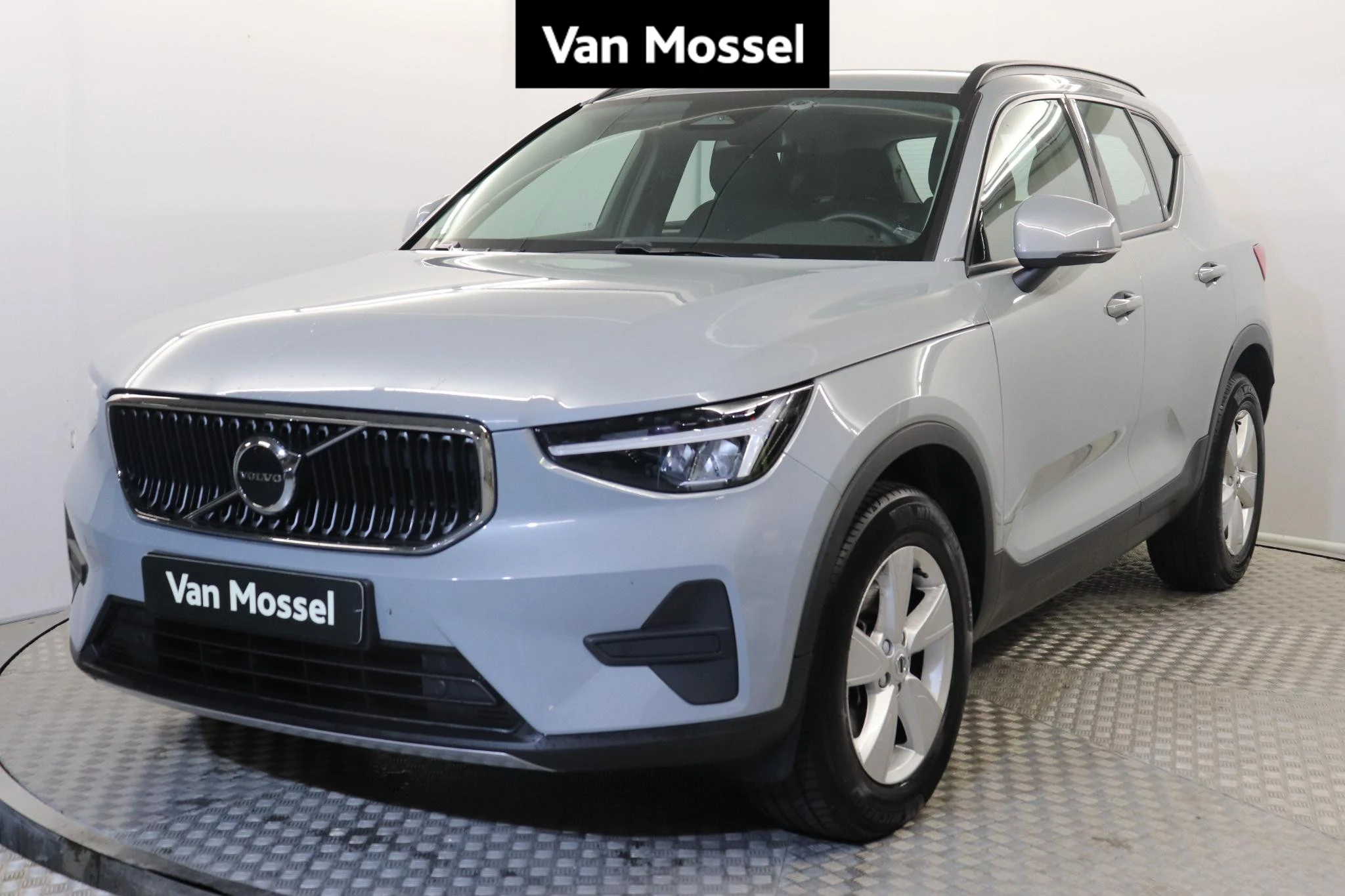 Volvo-XC40-image-0