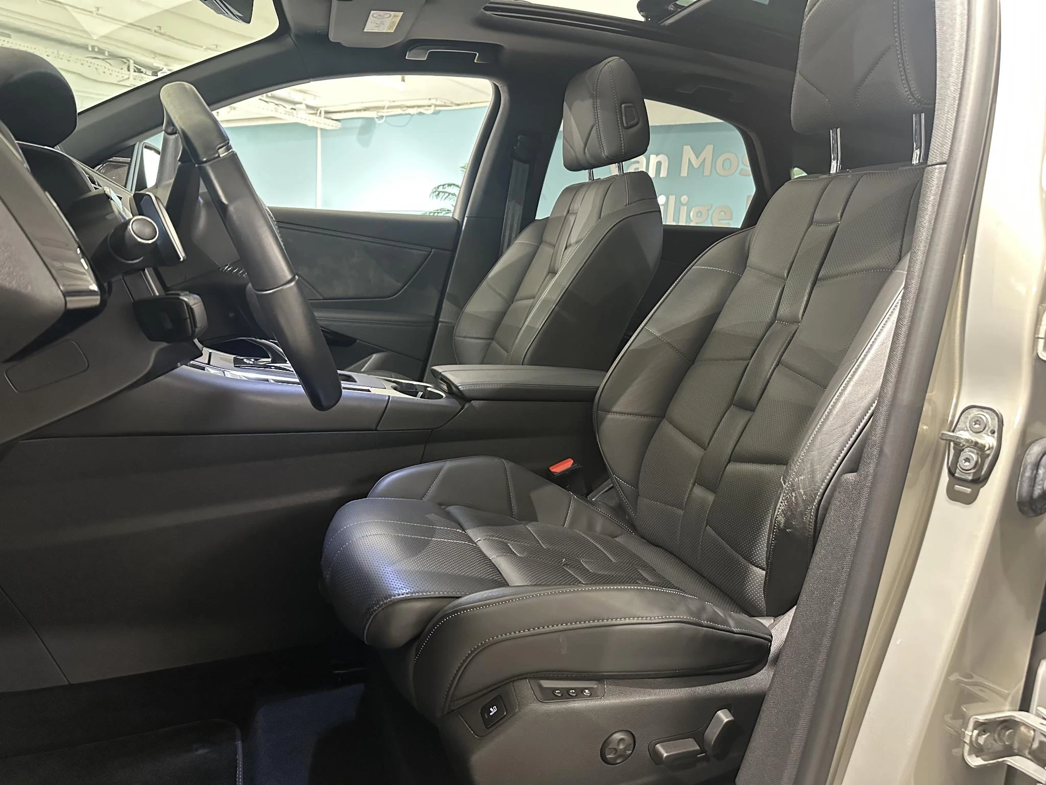 DS DS 7 E-Tense 300 4x4 Opéra