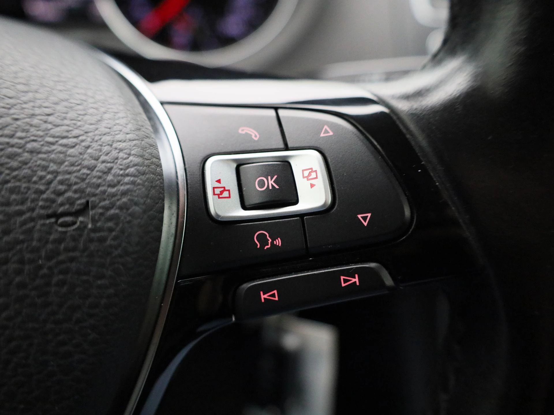 Volkswagen-Polo-image-14