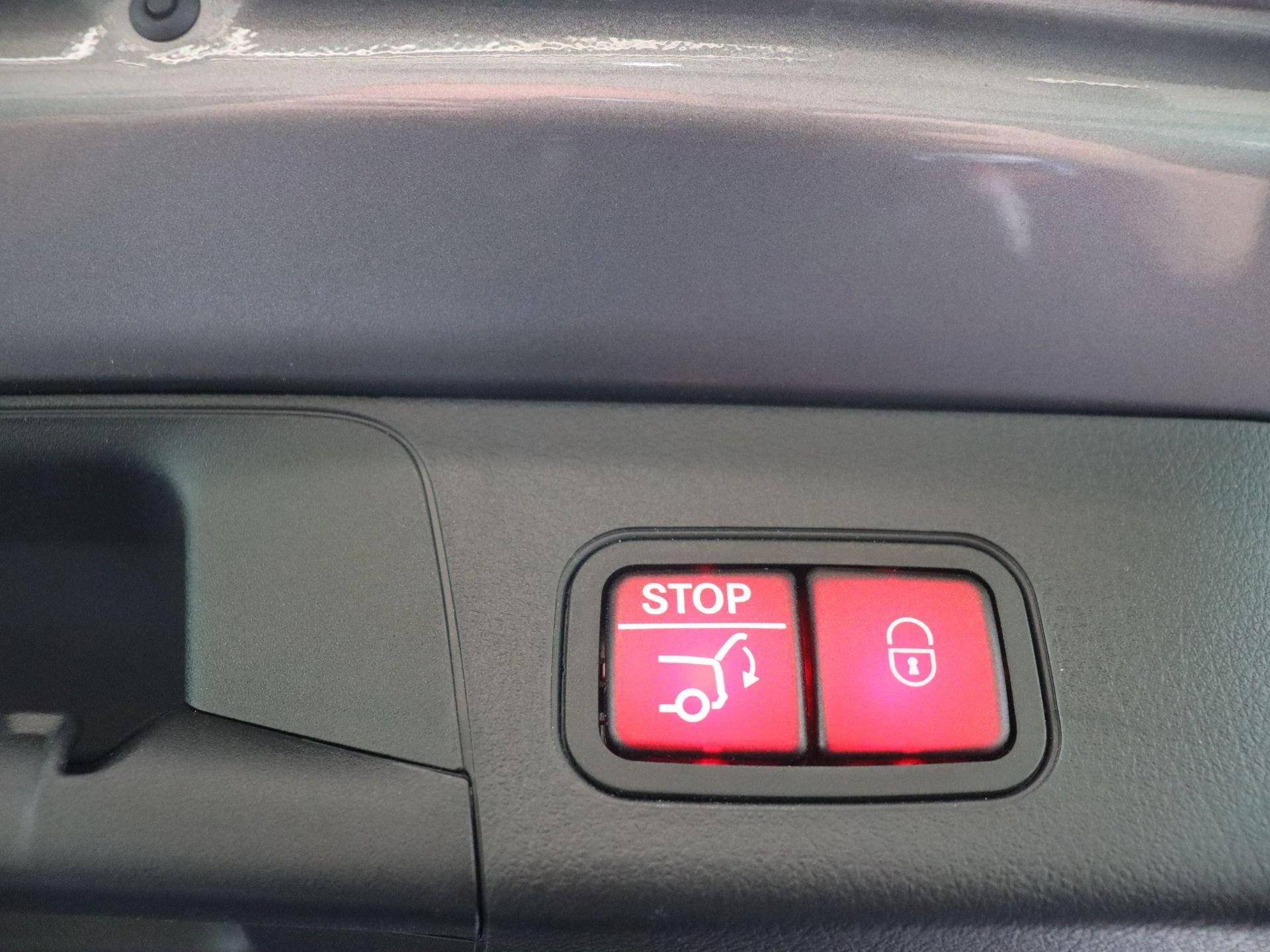 Mercedes-Benz EQB 250+ AMG LINE + HEAD UP + BURMESTER + CARPLAY +