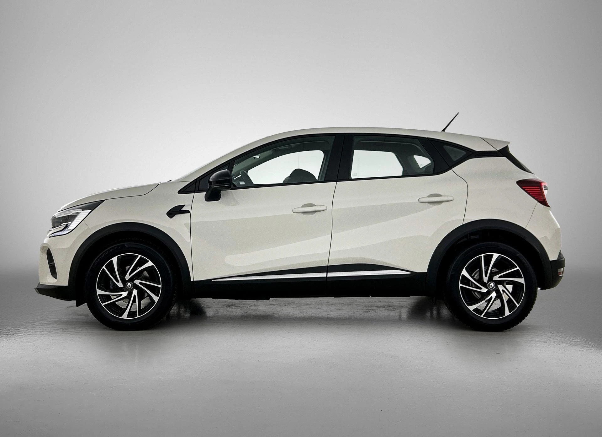 Renault-Captur-image-1