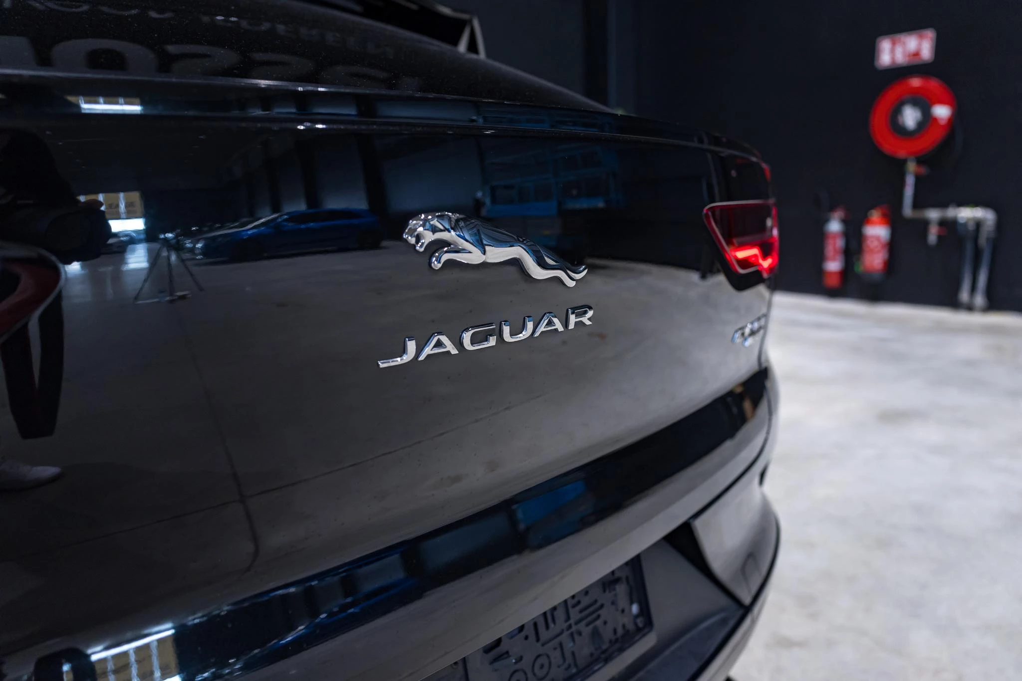 Jaguar-I-PACE-image-9