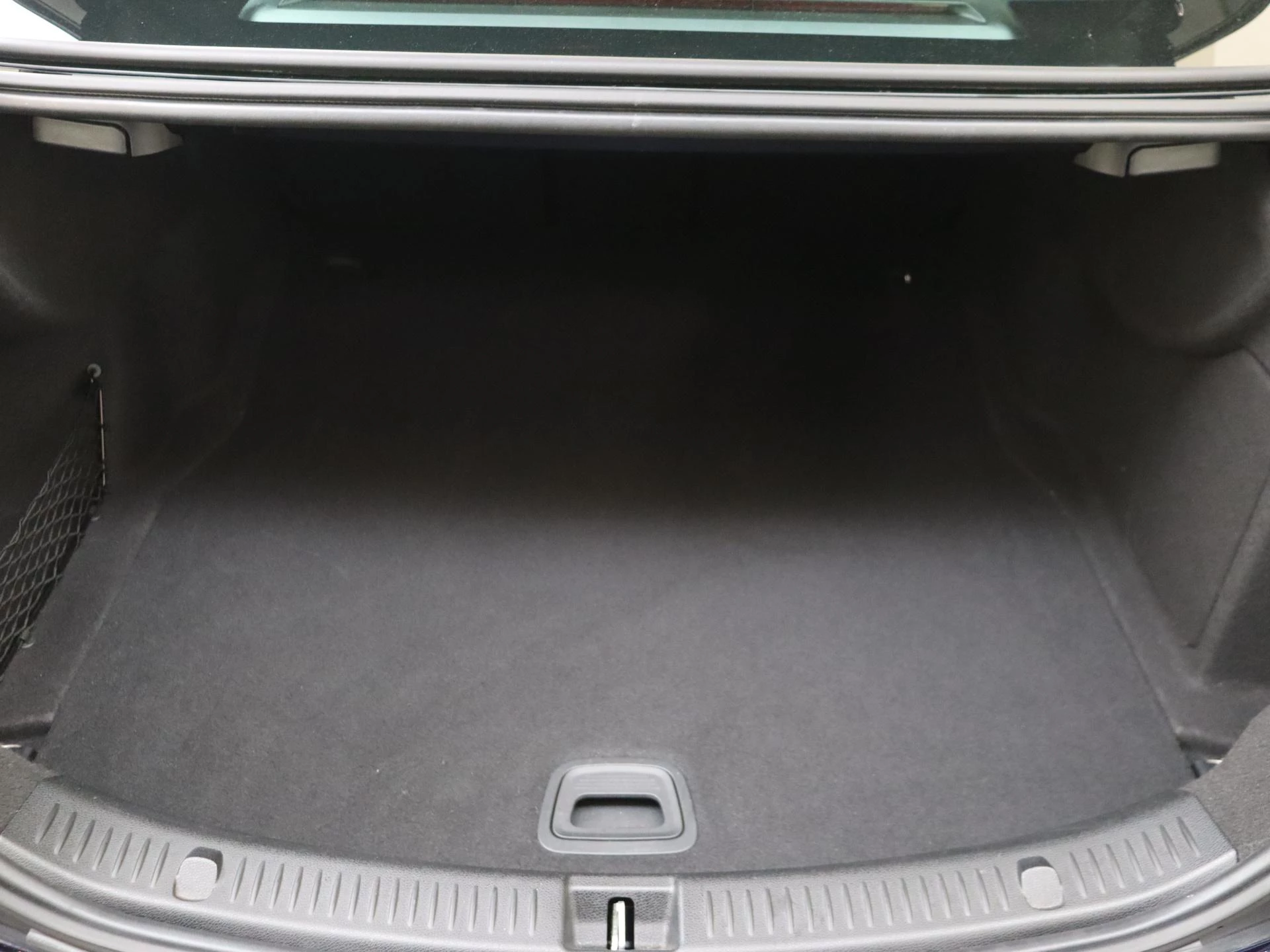 Mercedes-Benz-E-Klasse-image-39